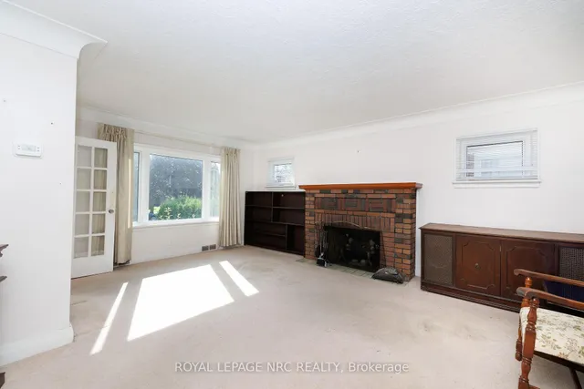 276 Glenridge Ave, St. Catharines 4