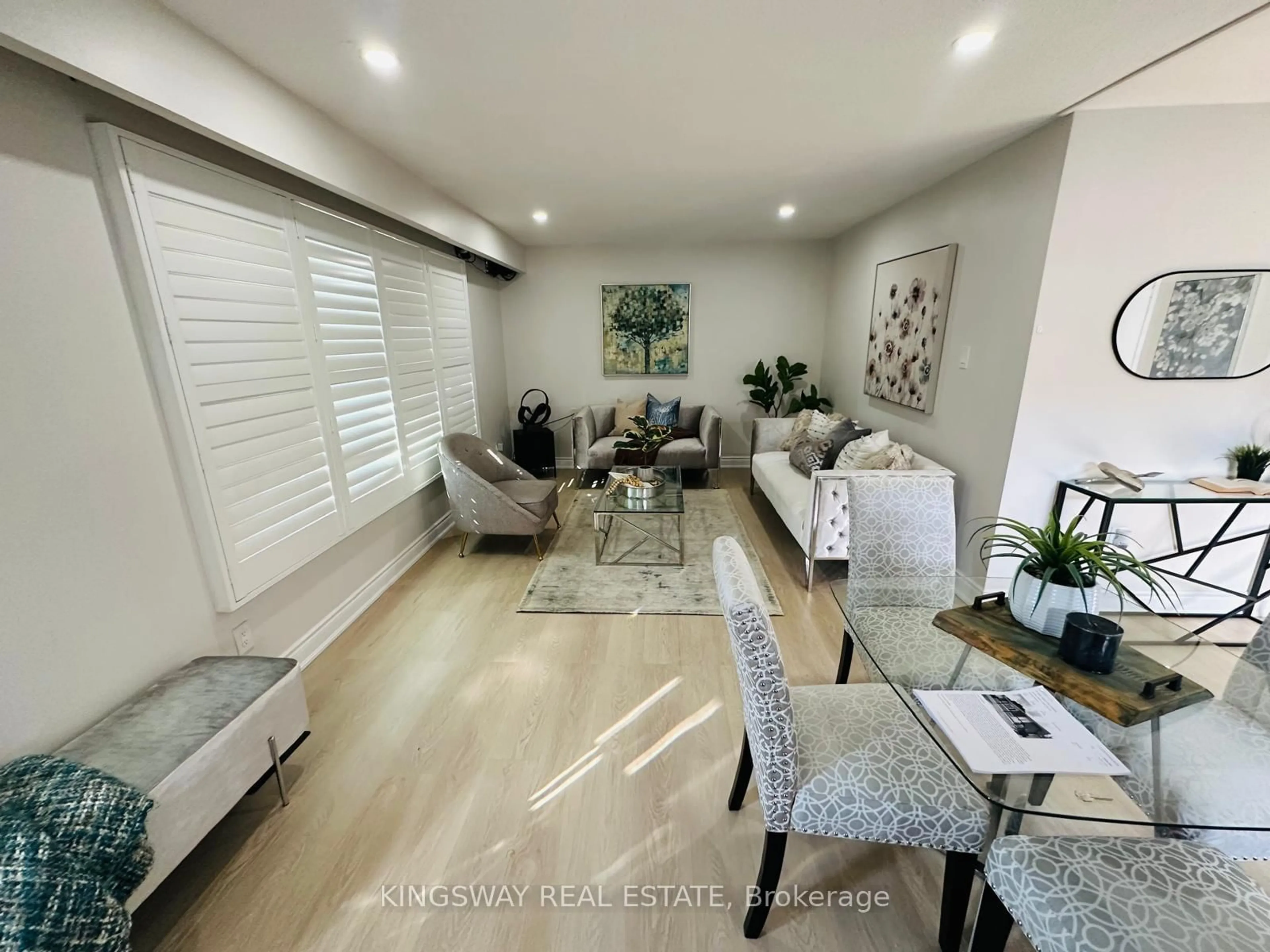 Living room with furniture, wood/laminate floor for 35 Silver Aspen Cres, Kitchener Ontario N2N 1H5