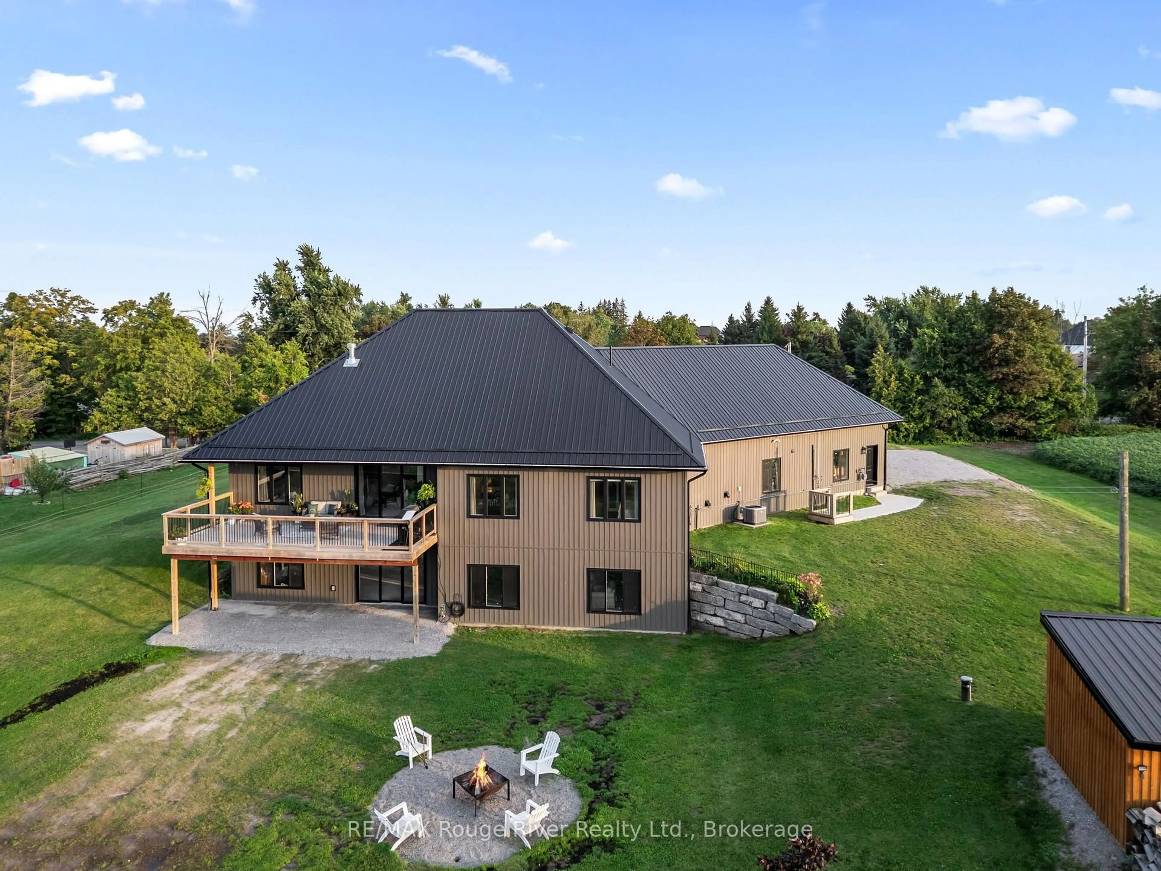 A pic from outside/outdoor area/front of a property/back of a property/a pic from drone, building for 914 Sharpe Line, Cavan Monaghan Ontario L0A 1C0