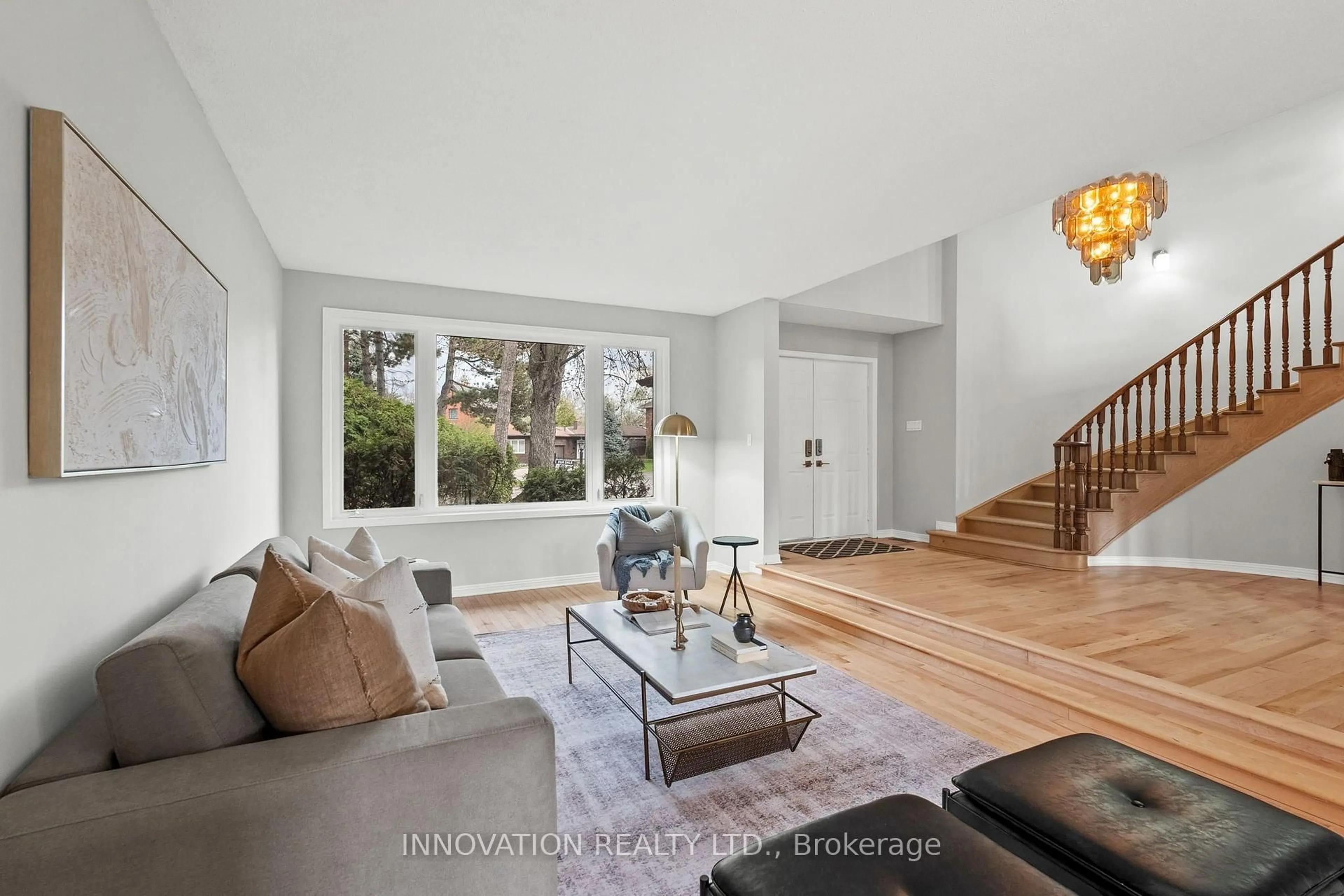 Living room with furniture, unknown for 206 Cypress Crt, Ottawa Ontario K2H 8Z8