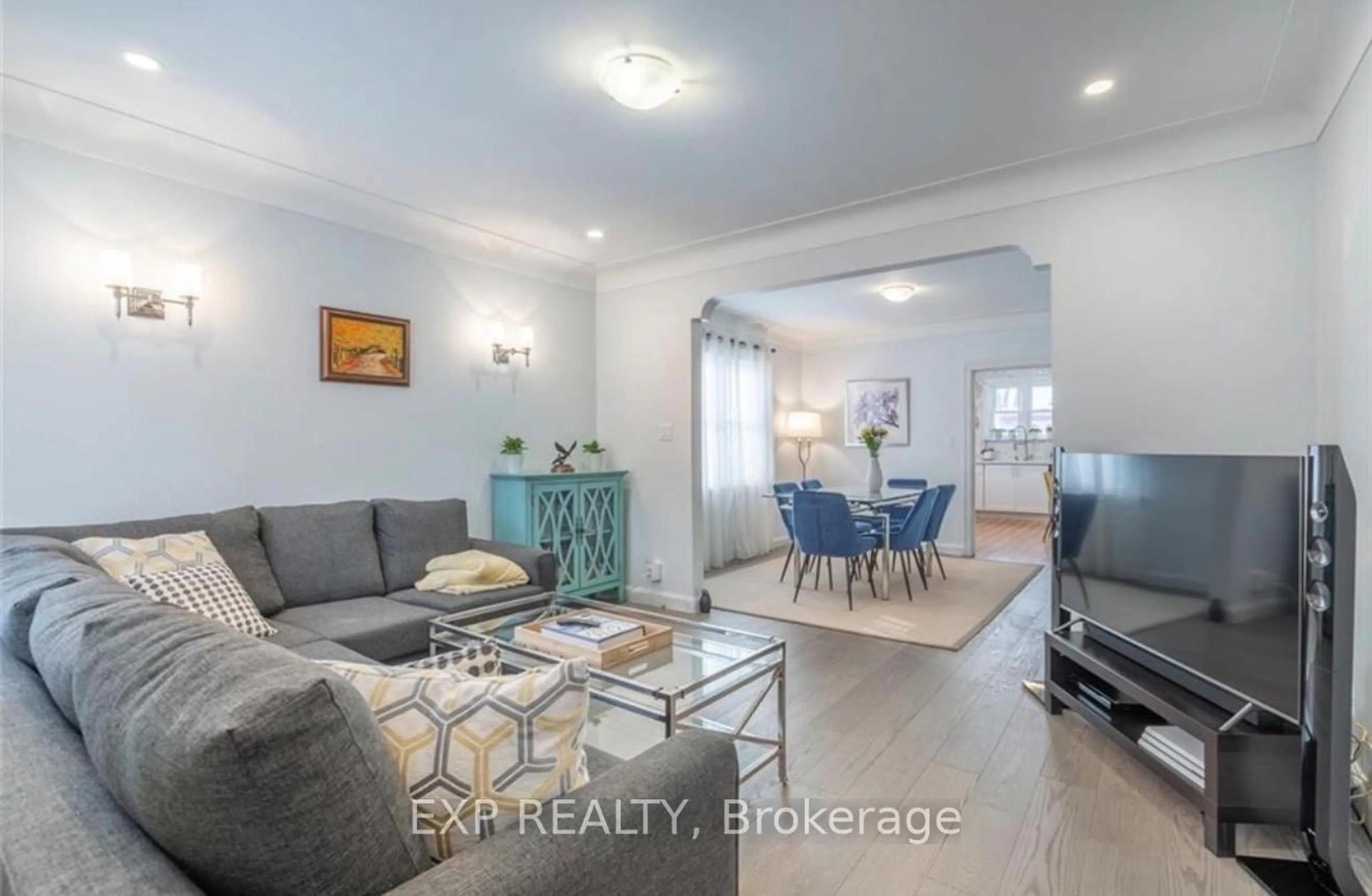 Living room with furniture, unknown for 78 Terrace Hill St, Brantford Ontario N3R 1G1