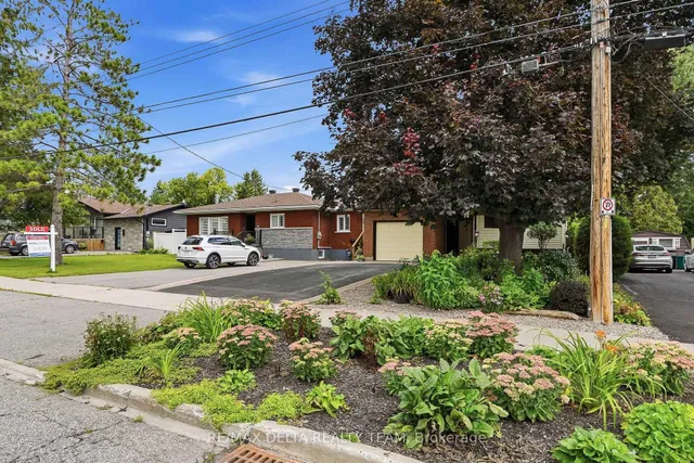 1587 Maxime St, Ottawa 2