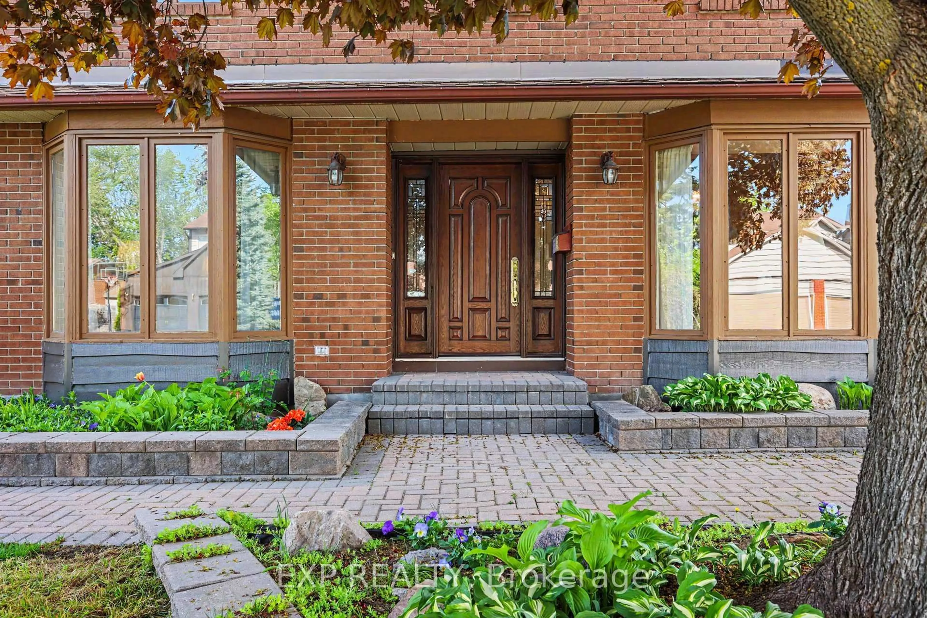 Home with brick exterior material, street for 105 Country Club Dr, Ottawa Ontario K1V 0B4