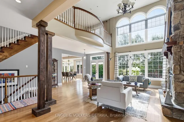 6622 Blossom Trail Dr, Ottawa 2