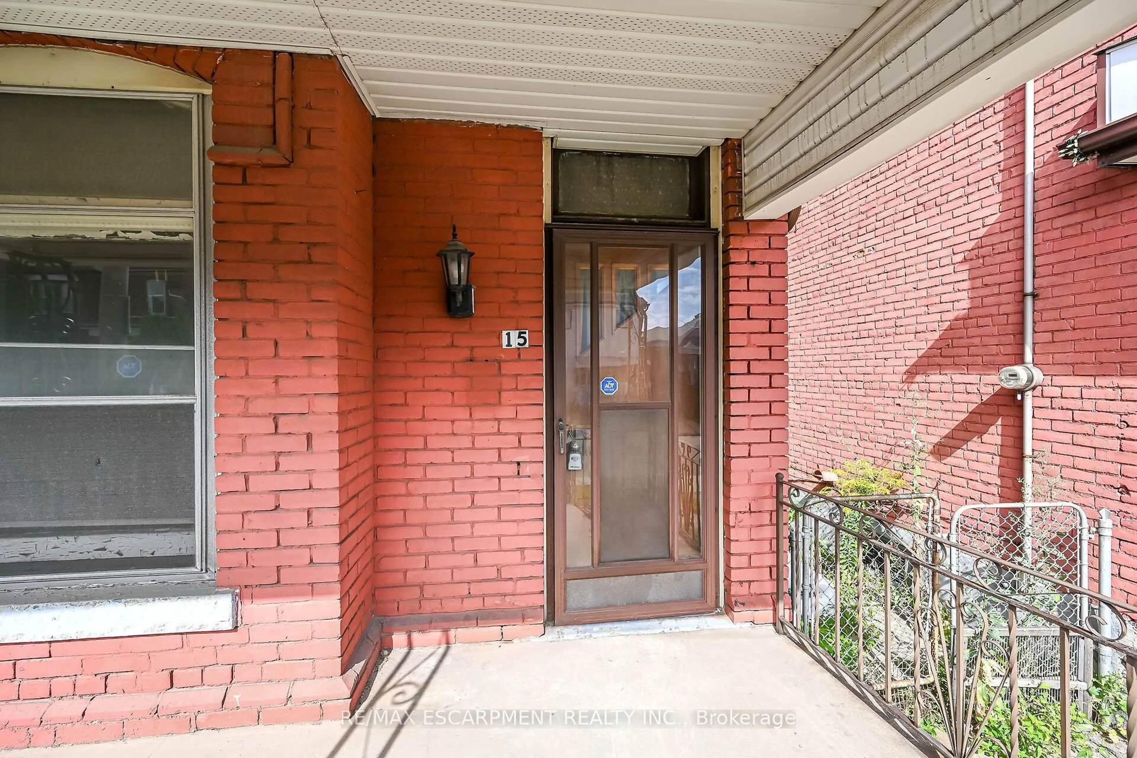 Unknown for 15 Kinrade Ave, Hamilton Ontario L8L 6L5