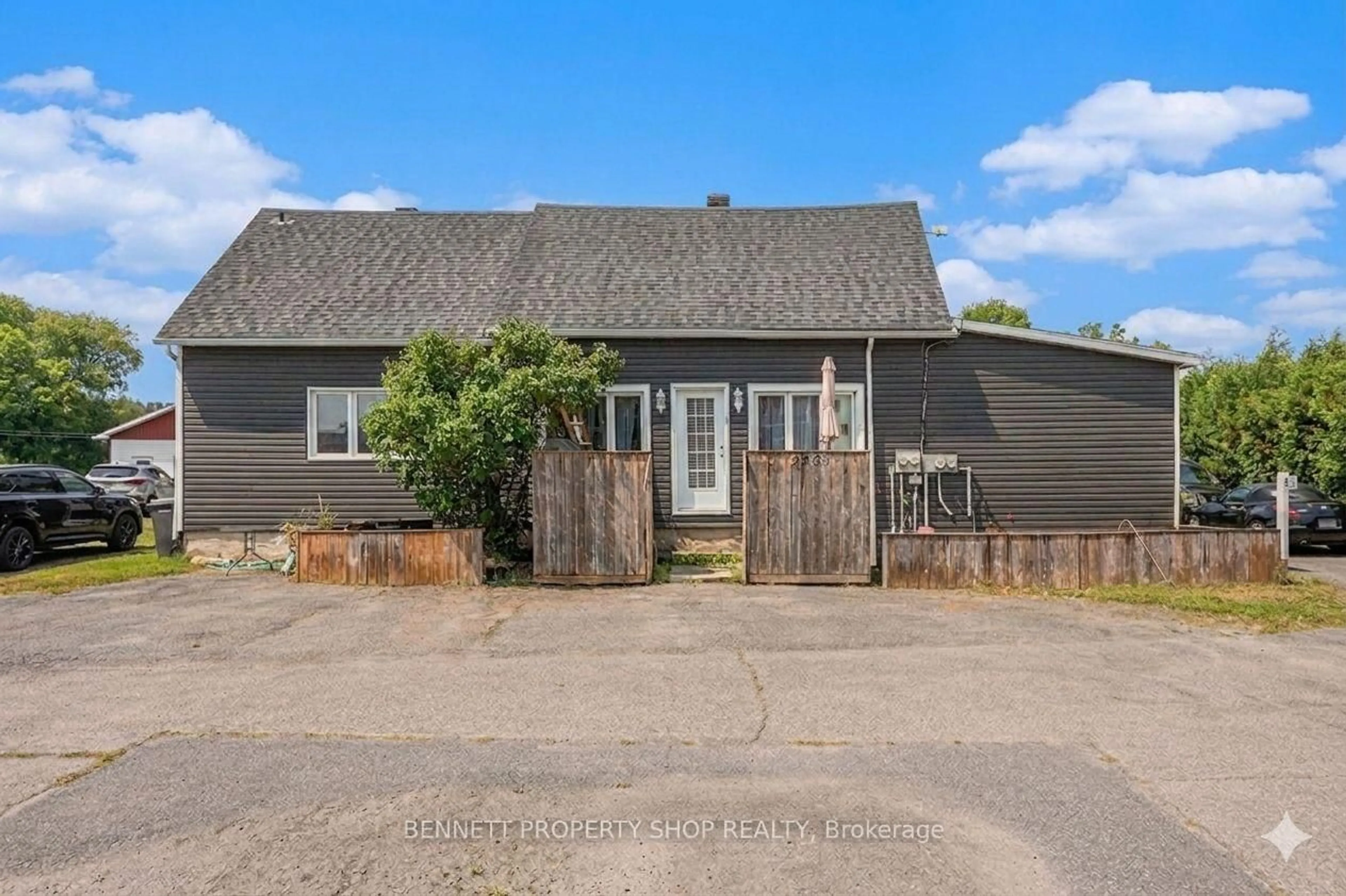 A pic from outside/outdoor area/front of a property/back of a property/a pic from drone, street for 2489 Du Lac Rd, Clarence-Rockland Ontario K0A 3N0