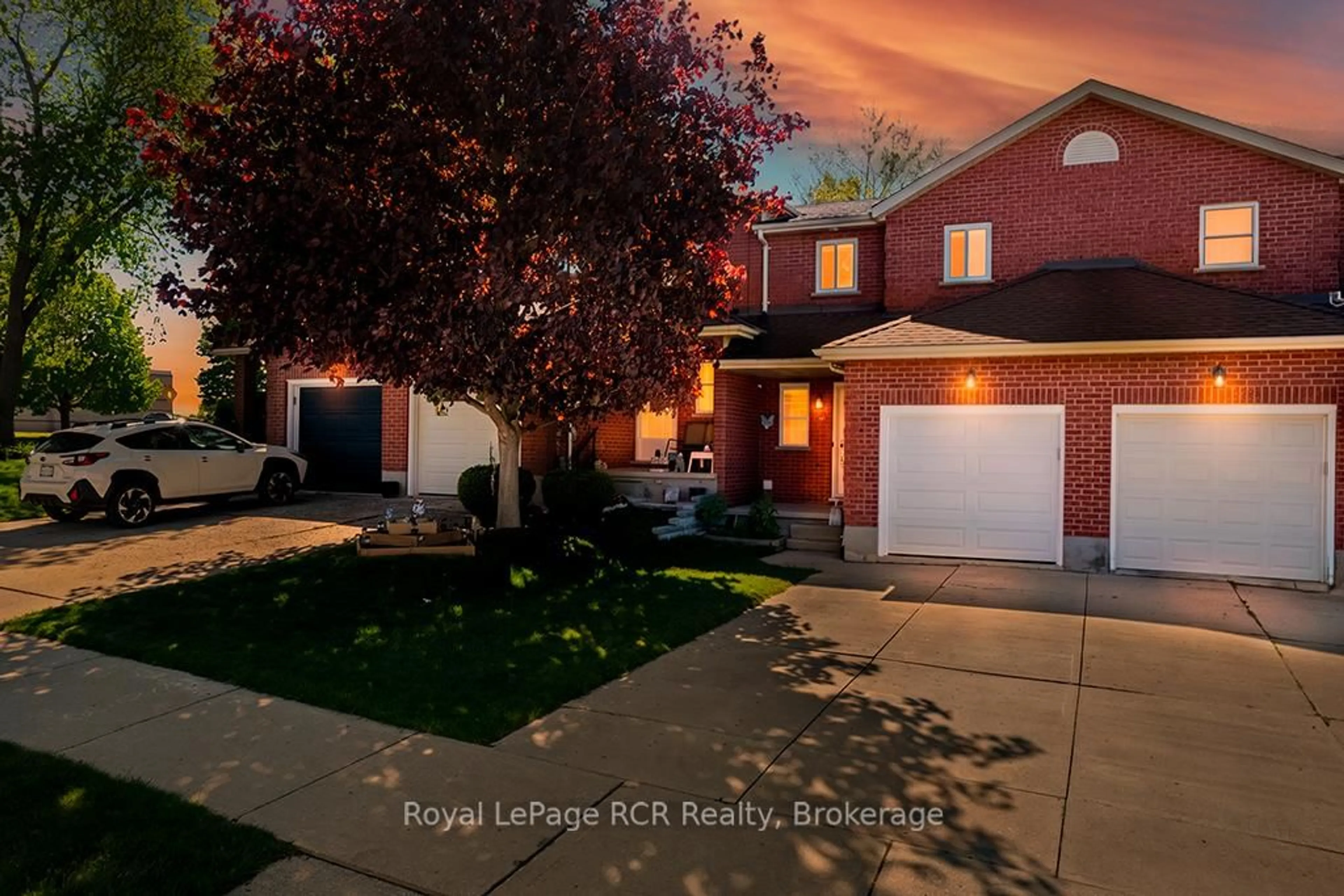 A pic from outside/outdoor area/front of a property/back of a property/a pic from drone, street for 2512 8th Avenue A, Owen Sound Ontario N4K 6W5