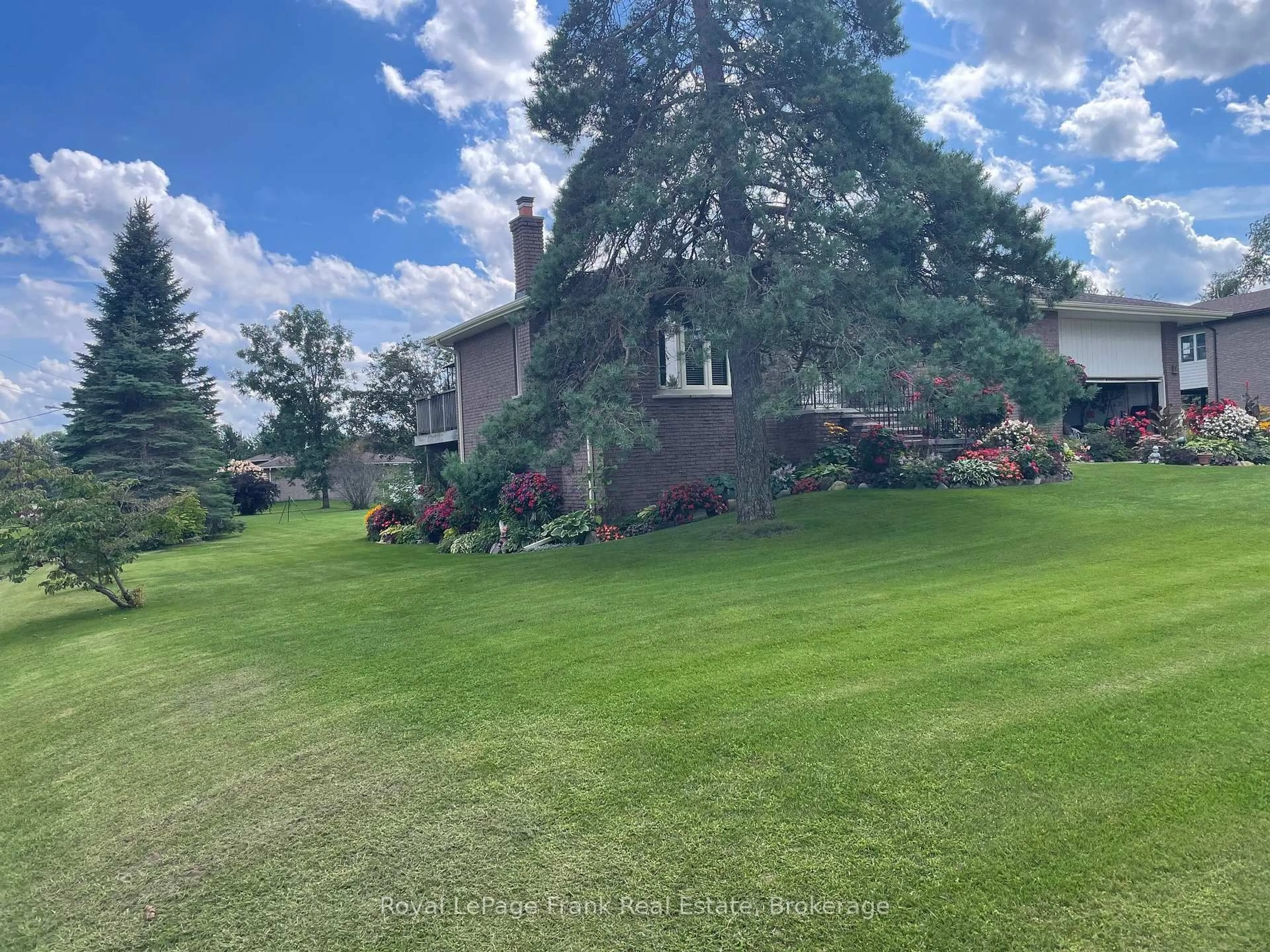 A pic from outside/outdoor area/front of a property/back of a property/a pic from drone, unknown for 378 Old Surrey Lane, Kawartha Lakes Ontario K0M 1A0