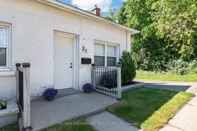 21 Cedar St, Cambridge 3
