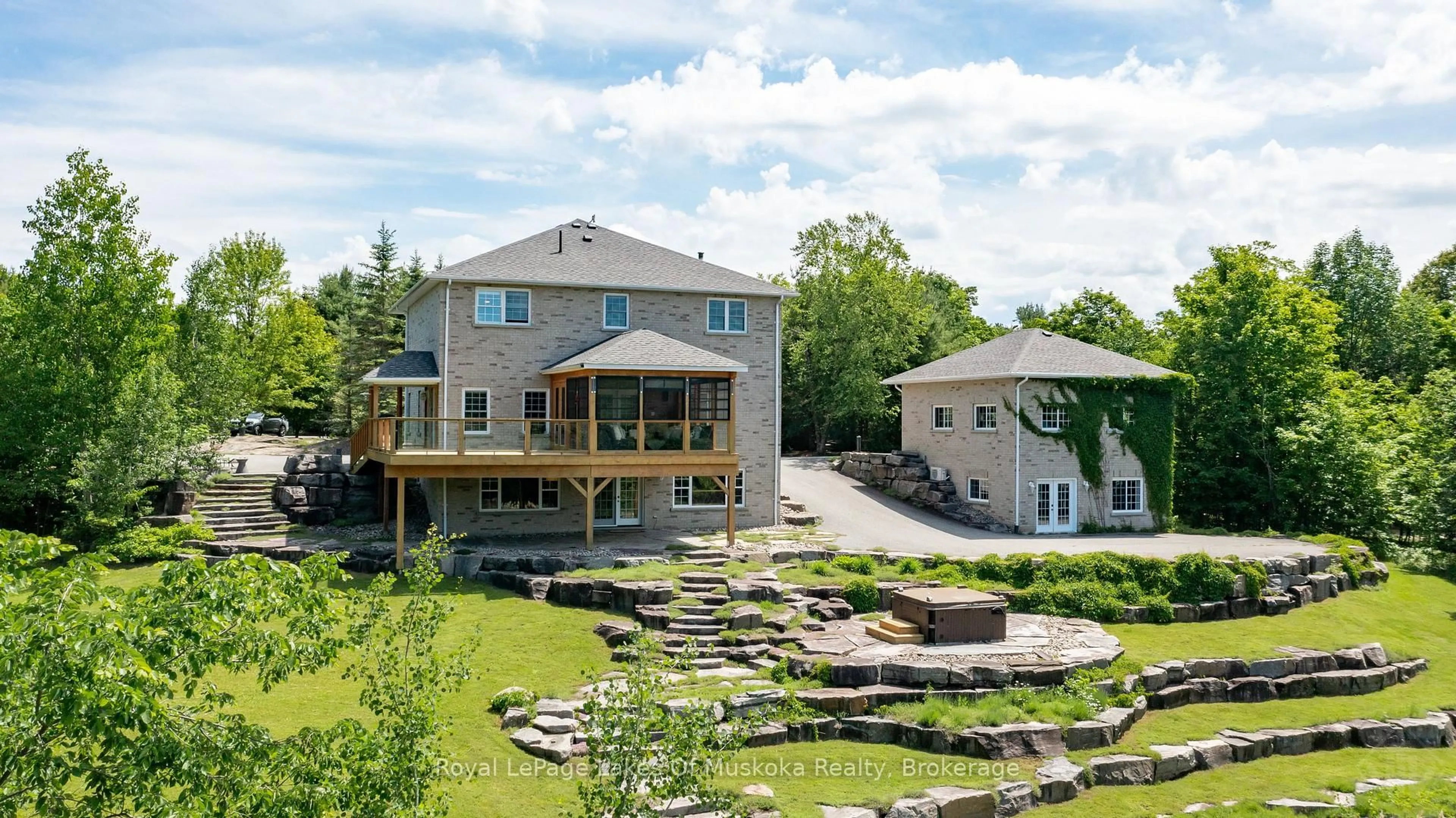 A pic from outside/outdoor area/front of a property/back of a property/a pic from drone, water/lake/river/ocean view for 1039 Ziska Rd, Bracebridge Ontario P1L 1W8