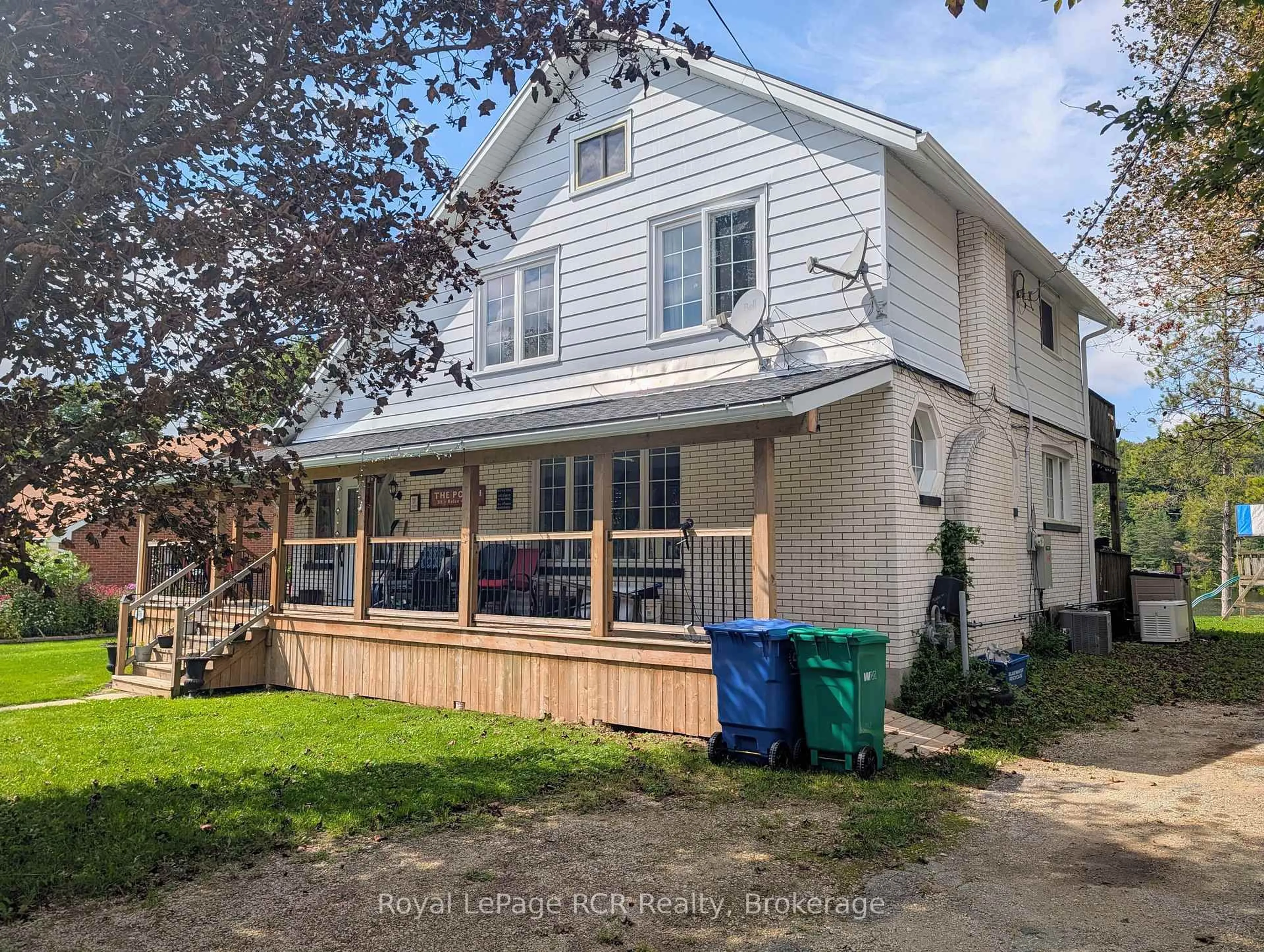 Home with vinyl exterior material, street for 376 George St, West Grey Ontario N0G 1R0