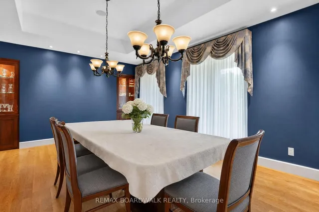 2437 Devine Rd, Vars 5