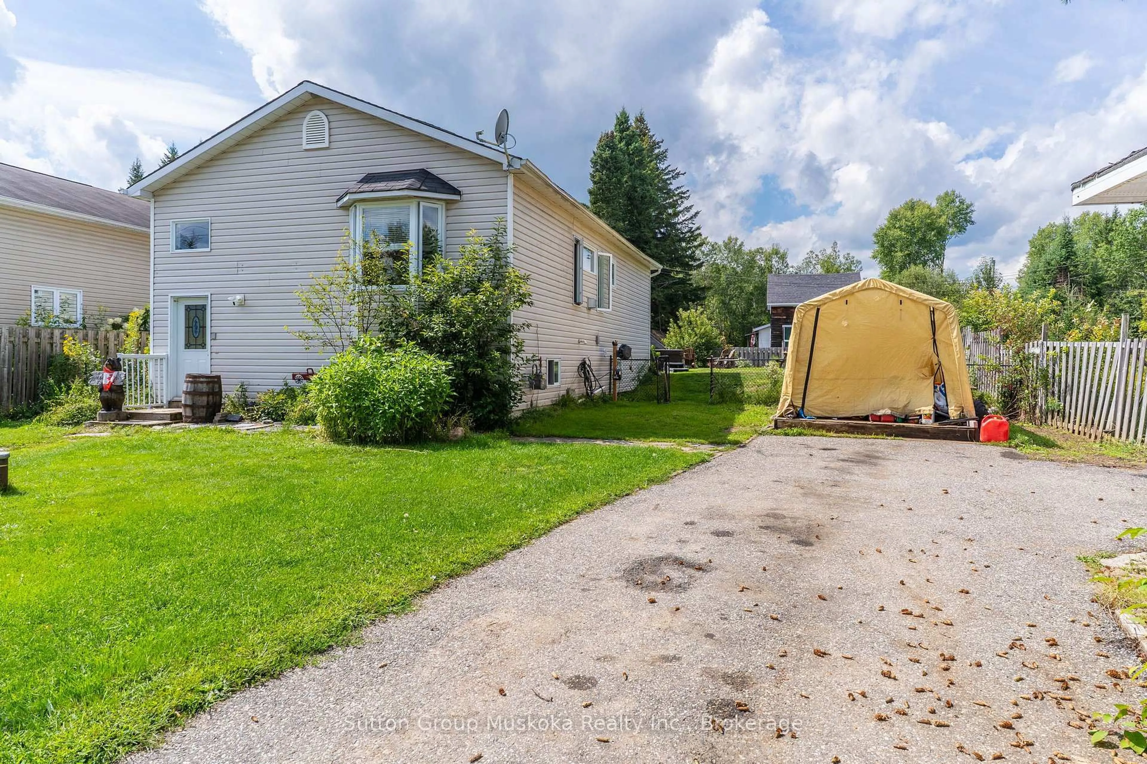 Unknown for 184 Main St, Perry Ontario P0A 1M0