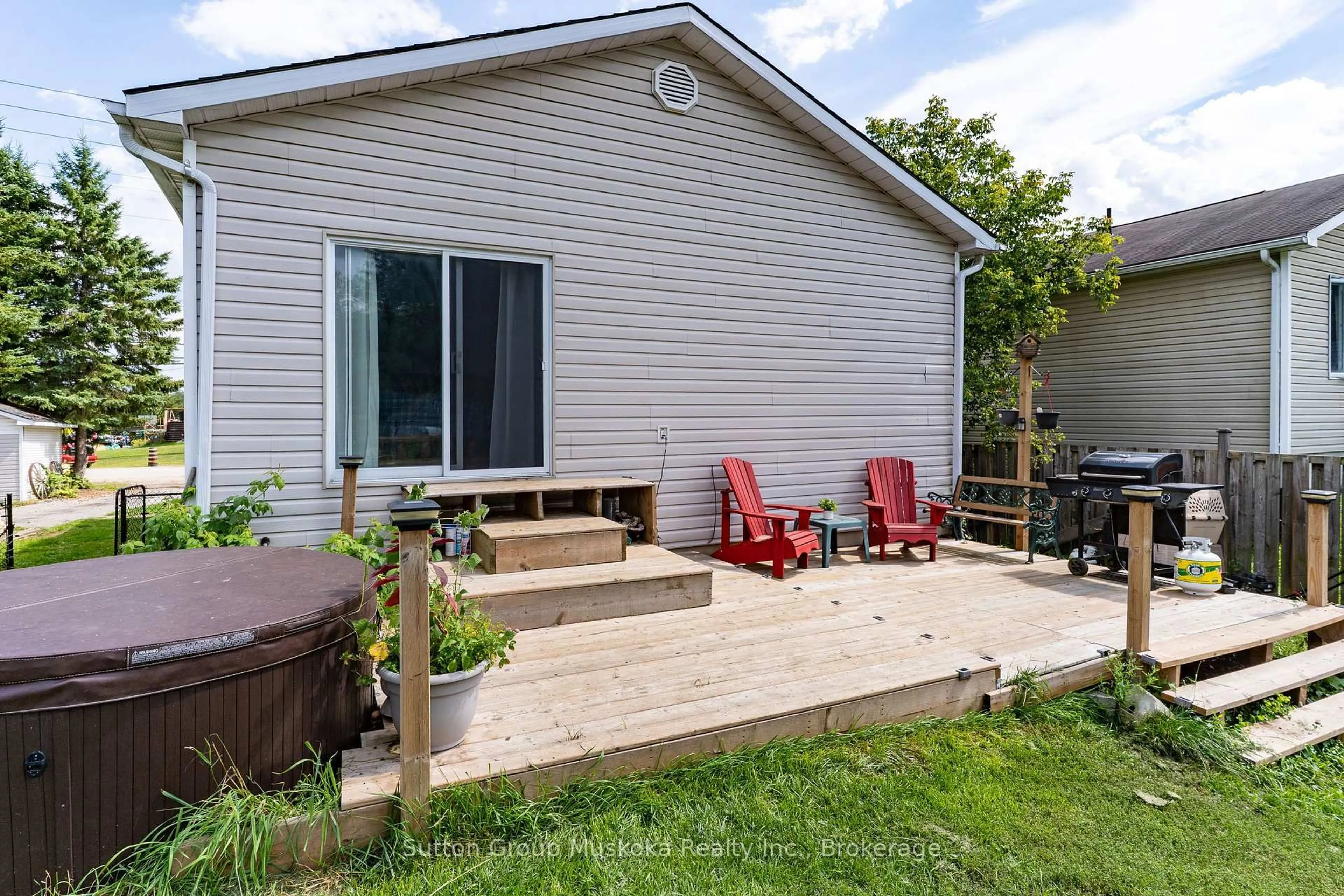 Patio, unknown for 184 Main St, Perry Ontario P0A 1M0