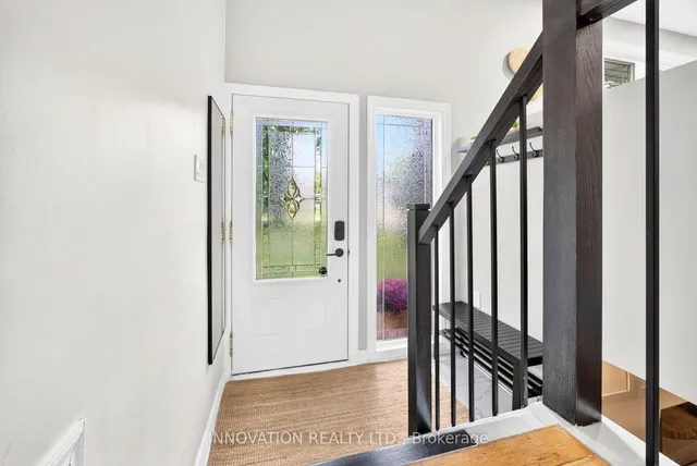 136 Acorn Cres, Ottawa 3