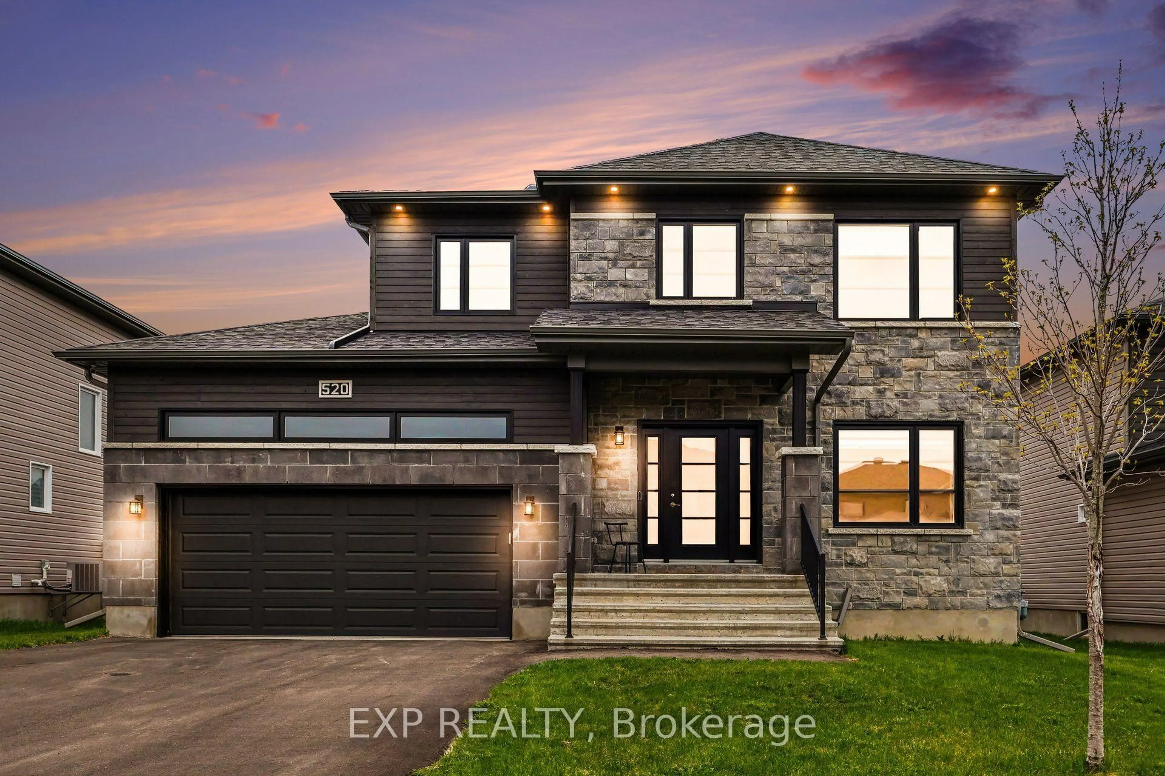 Home with brick exterior material, unknown for 520 Lucent St, Russell Ontario K4R 0G3