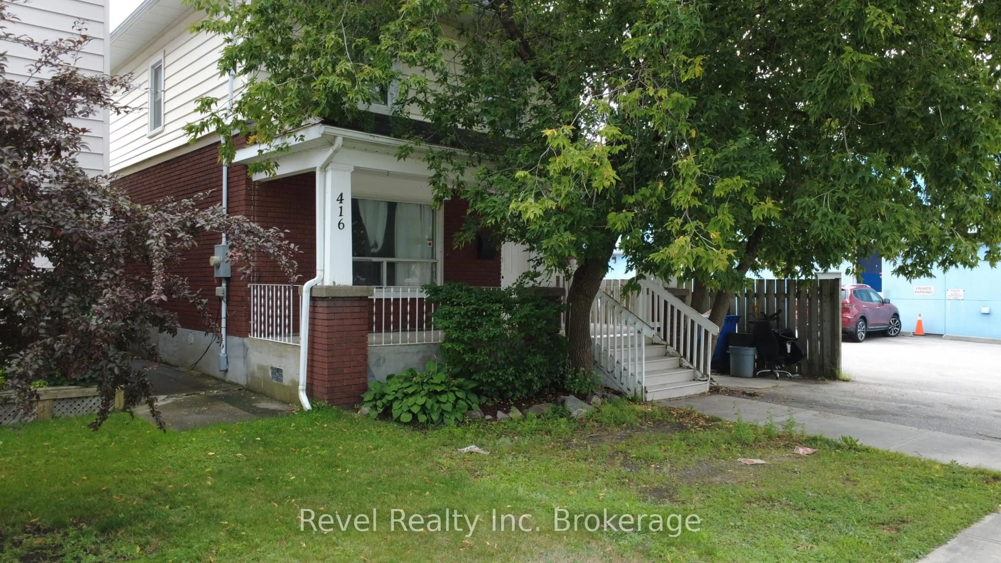 Unknown for 416 First Ave, North Bay Ontario P1B 3C4