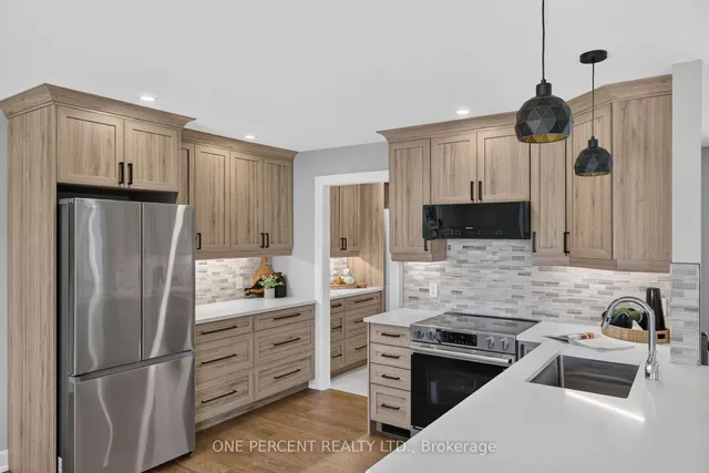 1243 Rosedale Rd, Smiths Falls 4