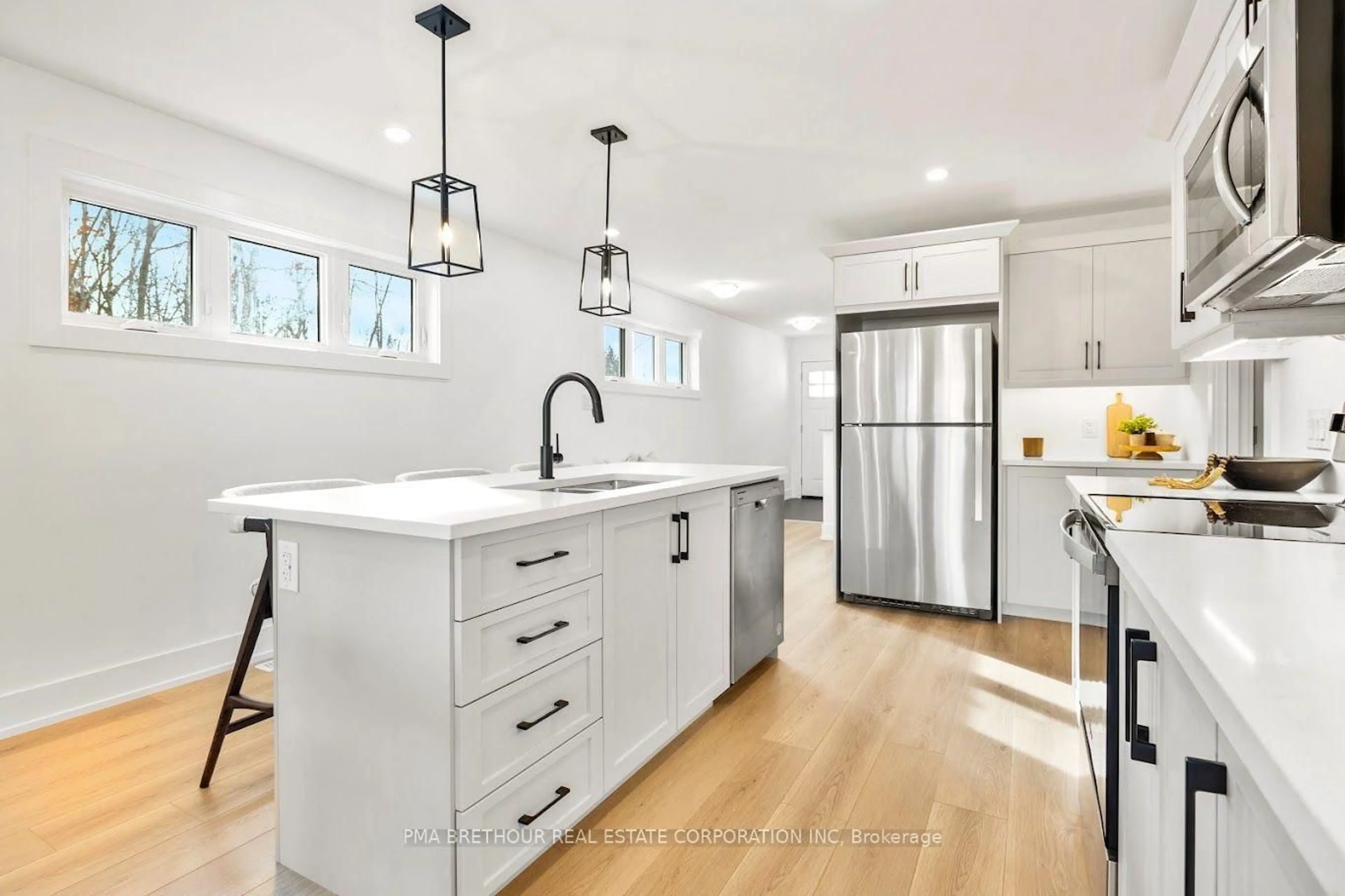 Open concept kitchen, unknown for 72 Doctor Agnes Craine Dr, Smiths Falls Ontario K7A 0B6