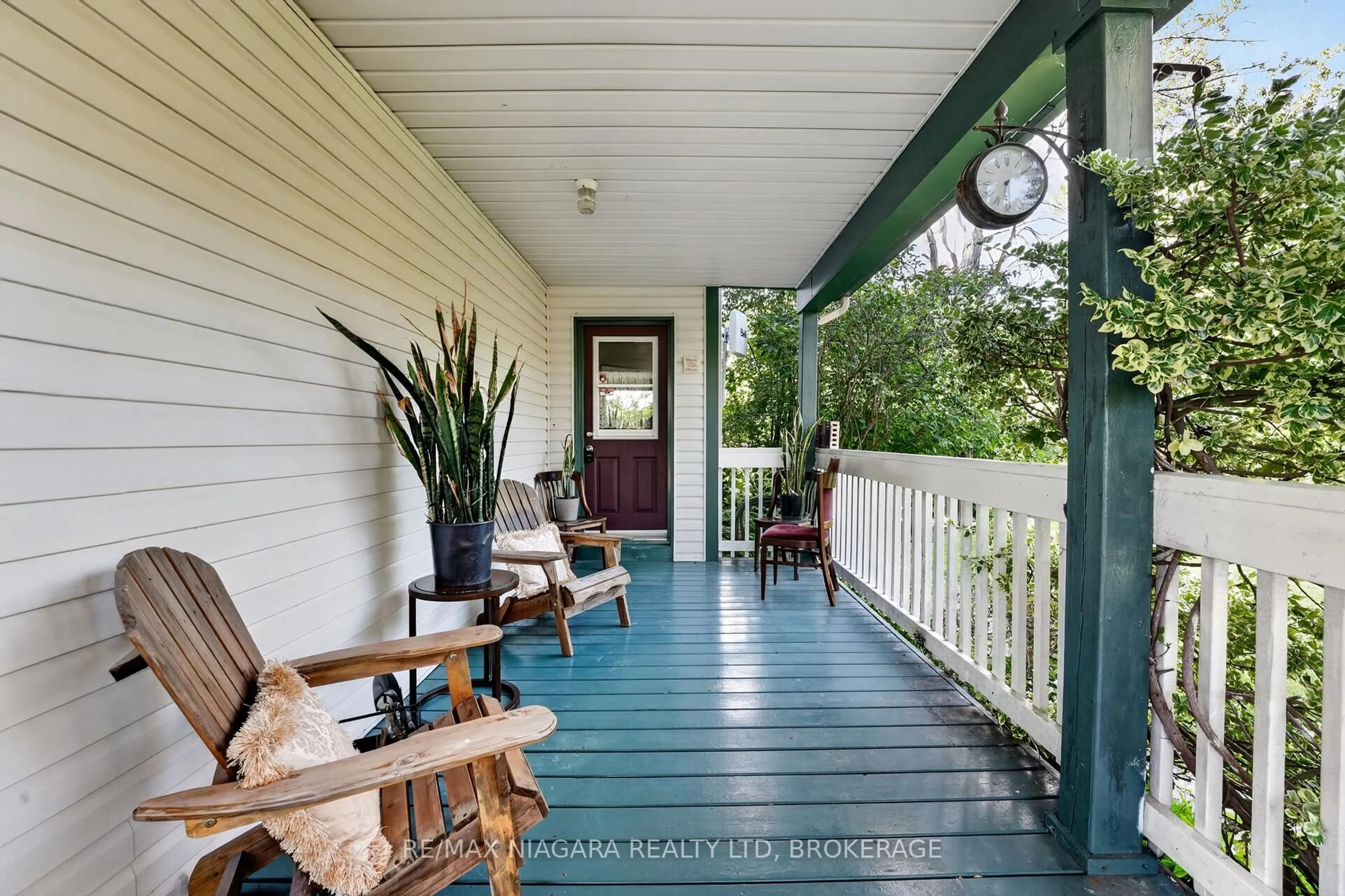 Patio, street for 3776 Bertie St, Fort Erie Ontario L0S 1S0