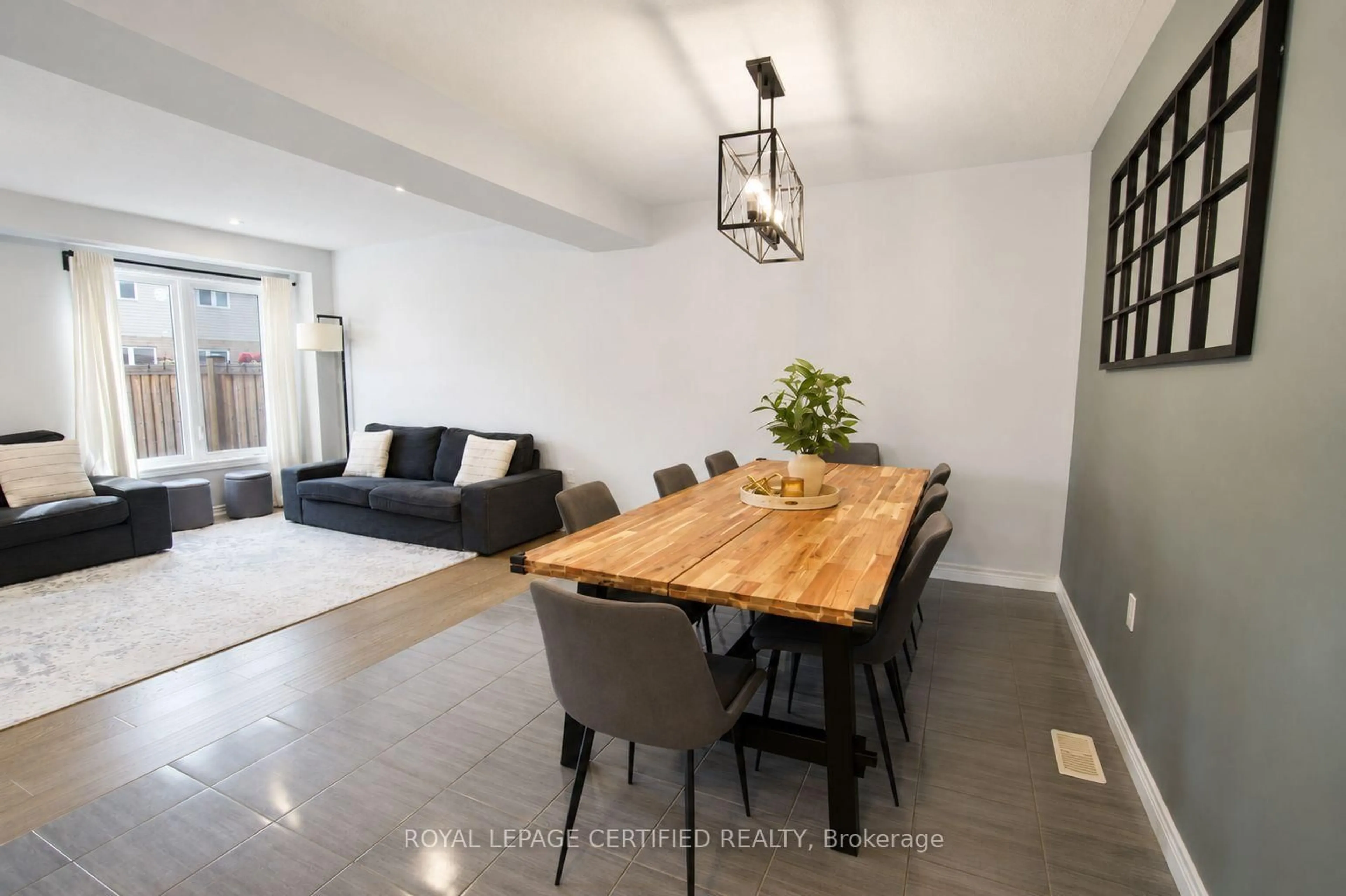 Dining room, unknown for 5 Bethune Ave, Hamilton Ontario L0R 1P0