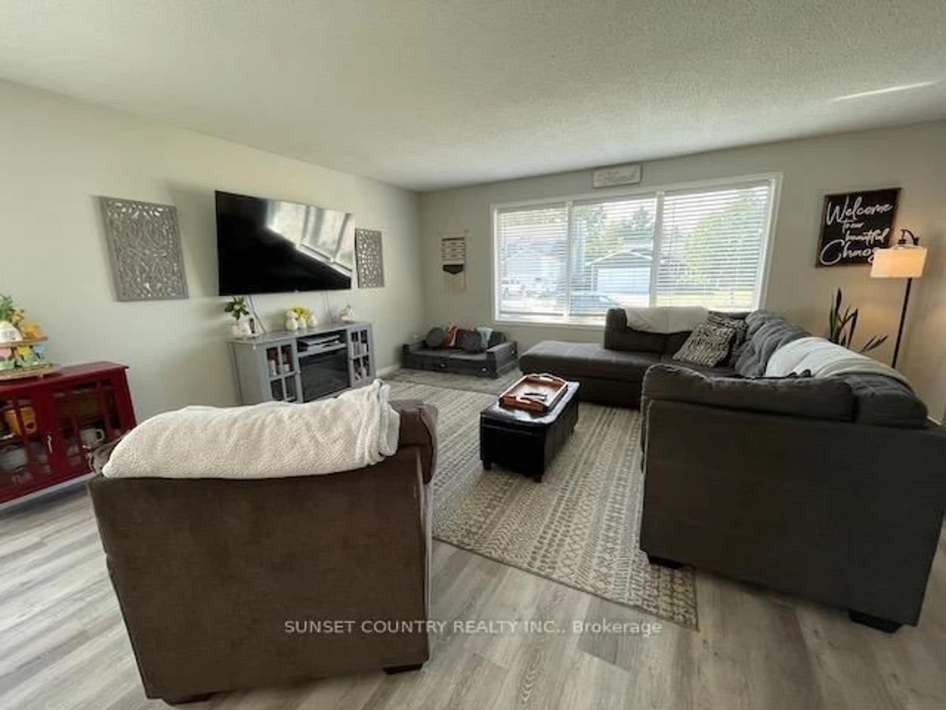Living room with furniture, unknown for 9 Mario Milanese Pl, Dryden Ontario P8N 3G6