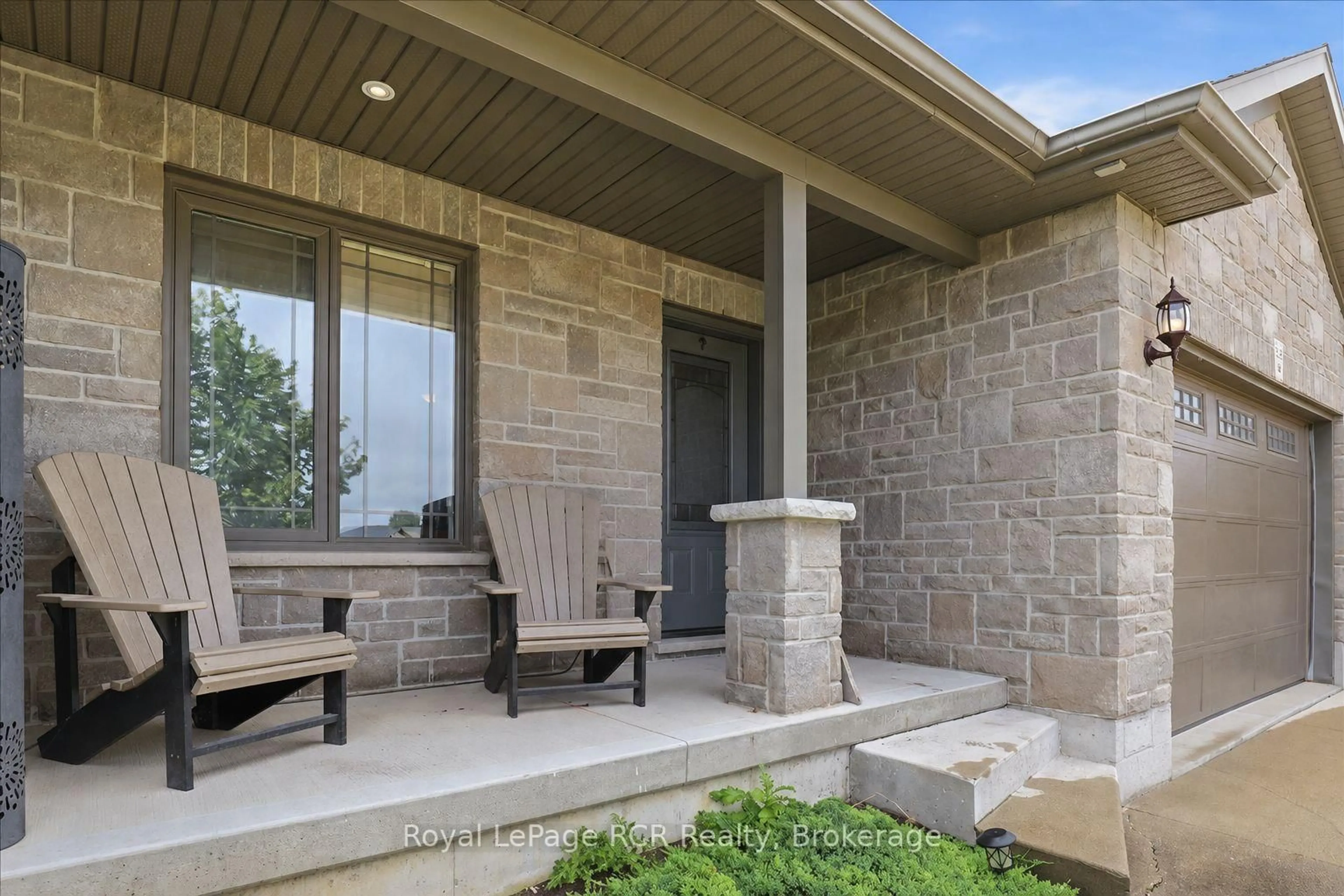 Patio, street for 250 Krotz St, North Perth Ontario N4W 0B3