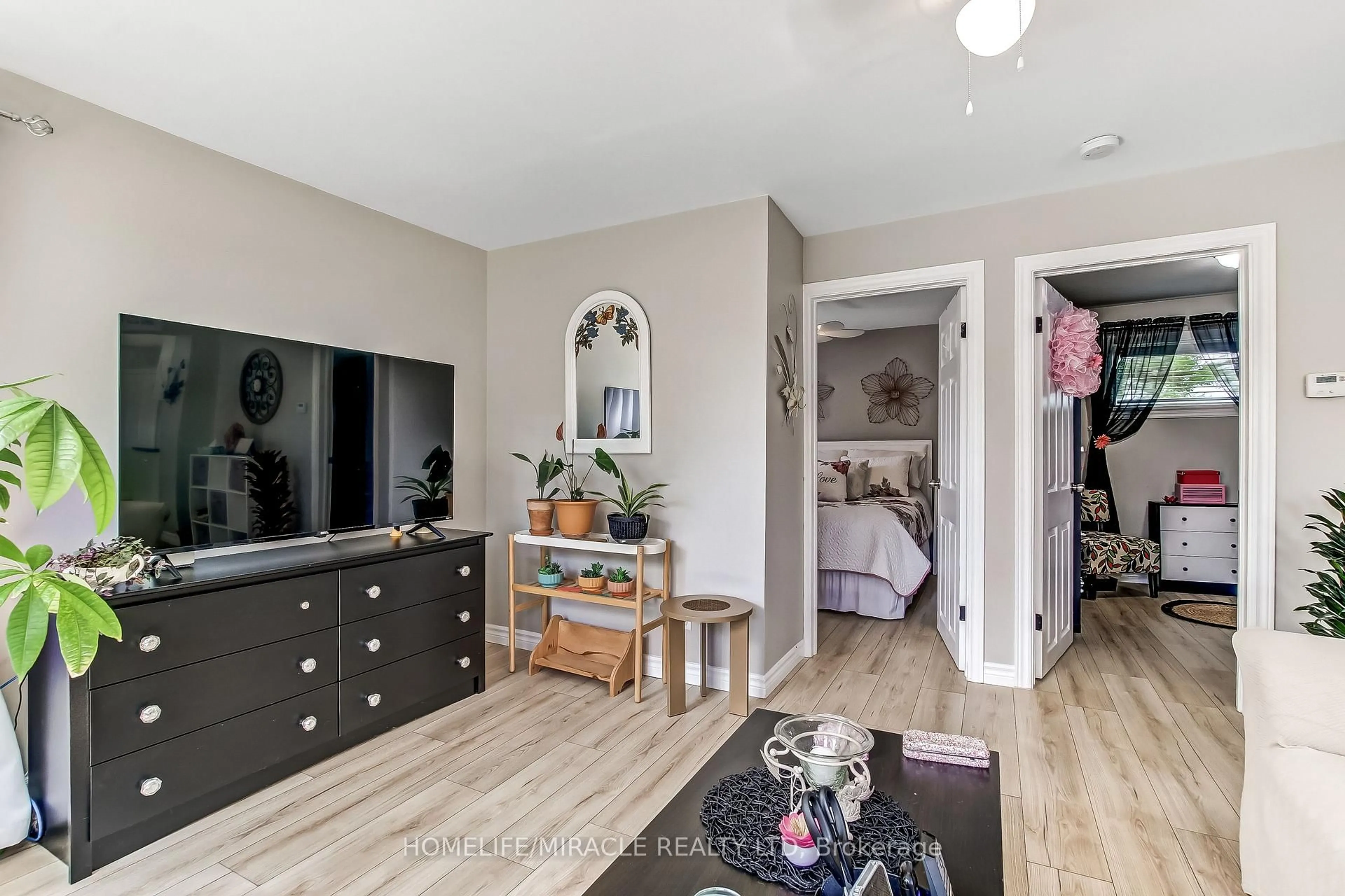 Unknown for 33 Ontario St, Tillsonburg Ontario N4G 2V7