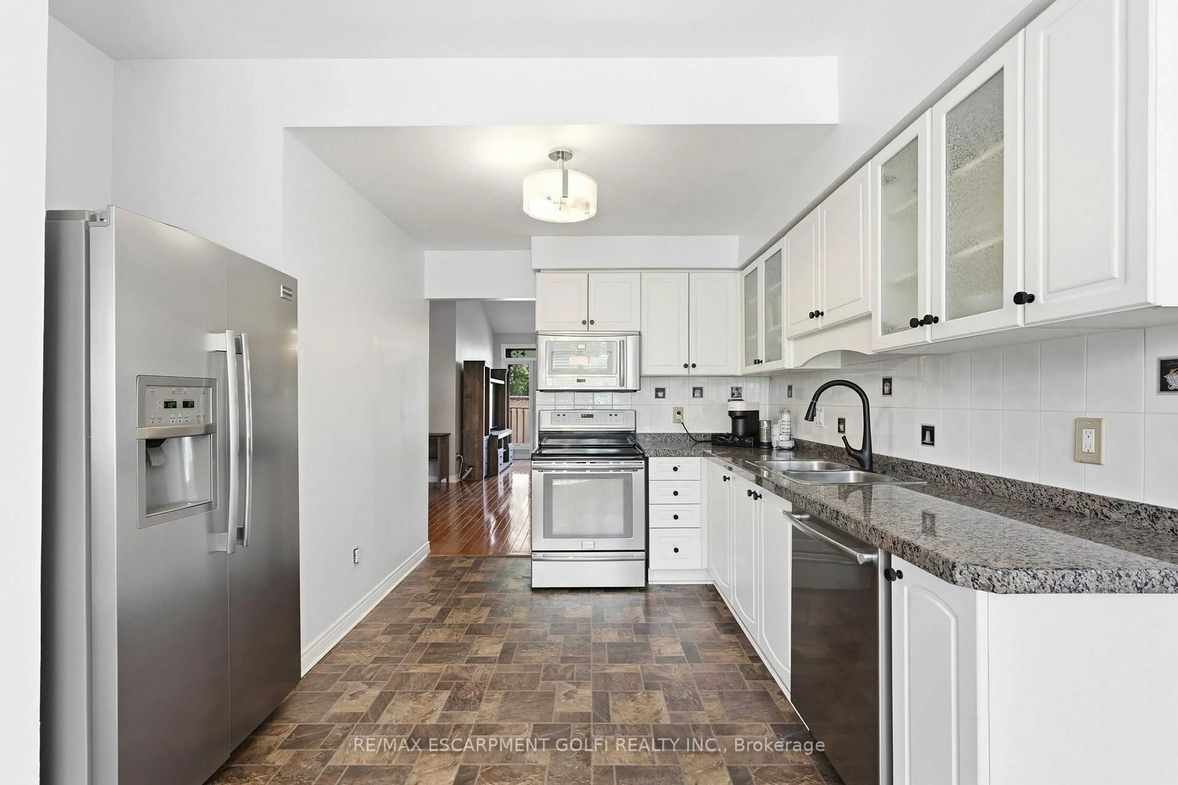 Standard kitchen, ceramic/tile floor for 96 Greentrail Dr #43, Hamilton Ontario L0R 1W0