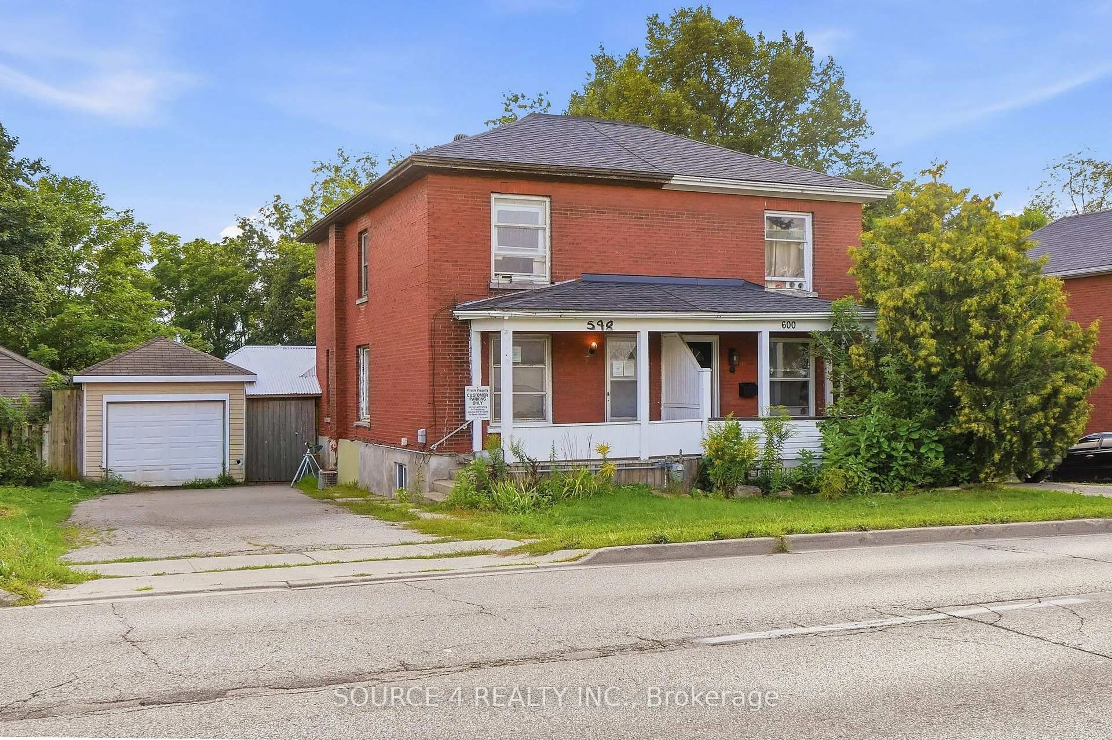 Home with brick exterior material, street for 598 Coronation Blvd, Cambridge Ontario N1R 3E8