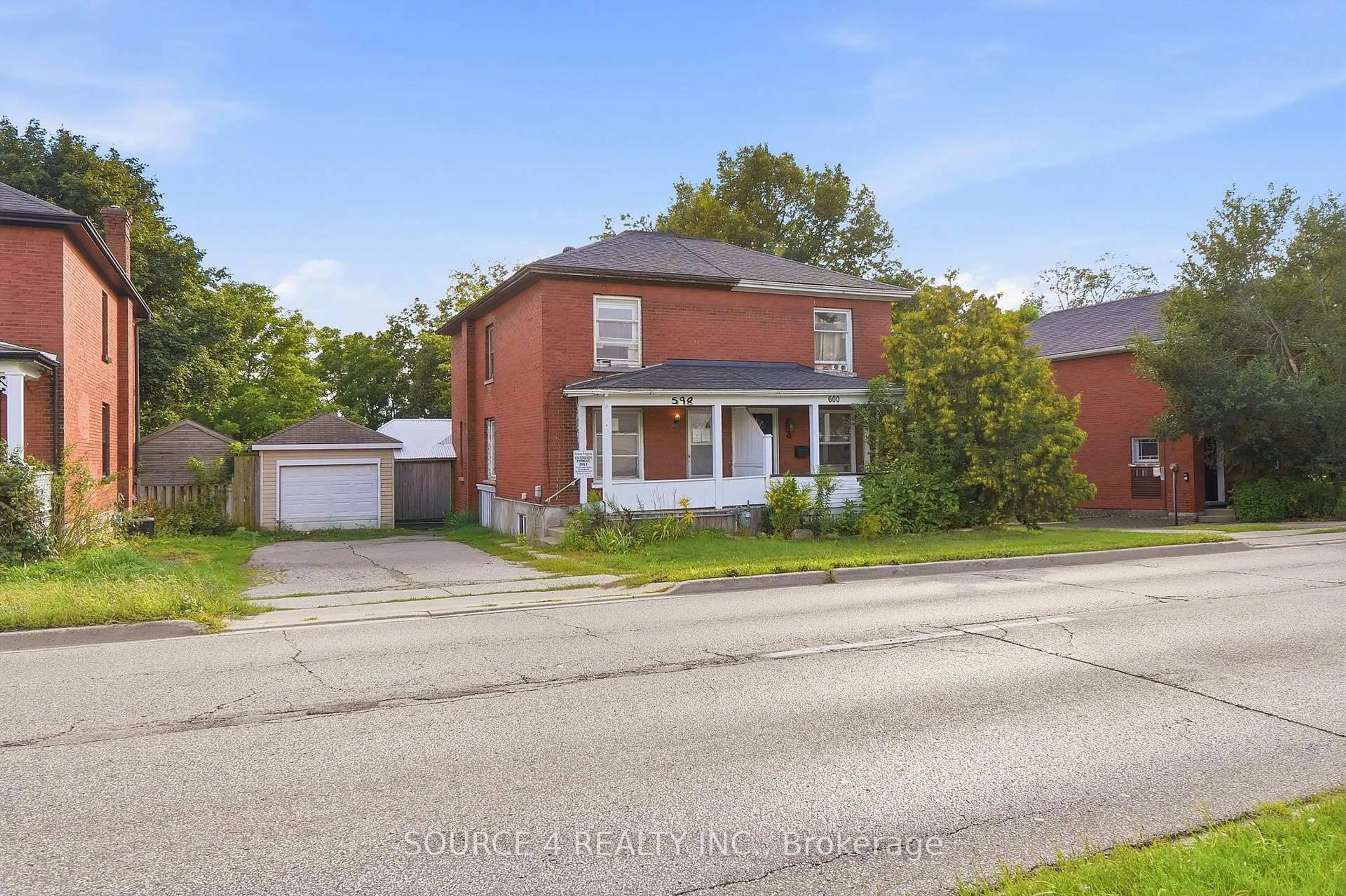 Home with brick exterior material, street for 598 Coronation Blvd, Cambridge Ontario N1R 3E8