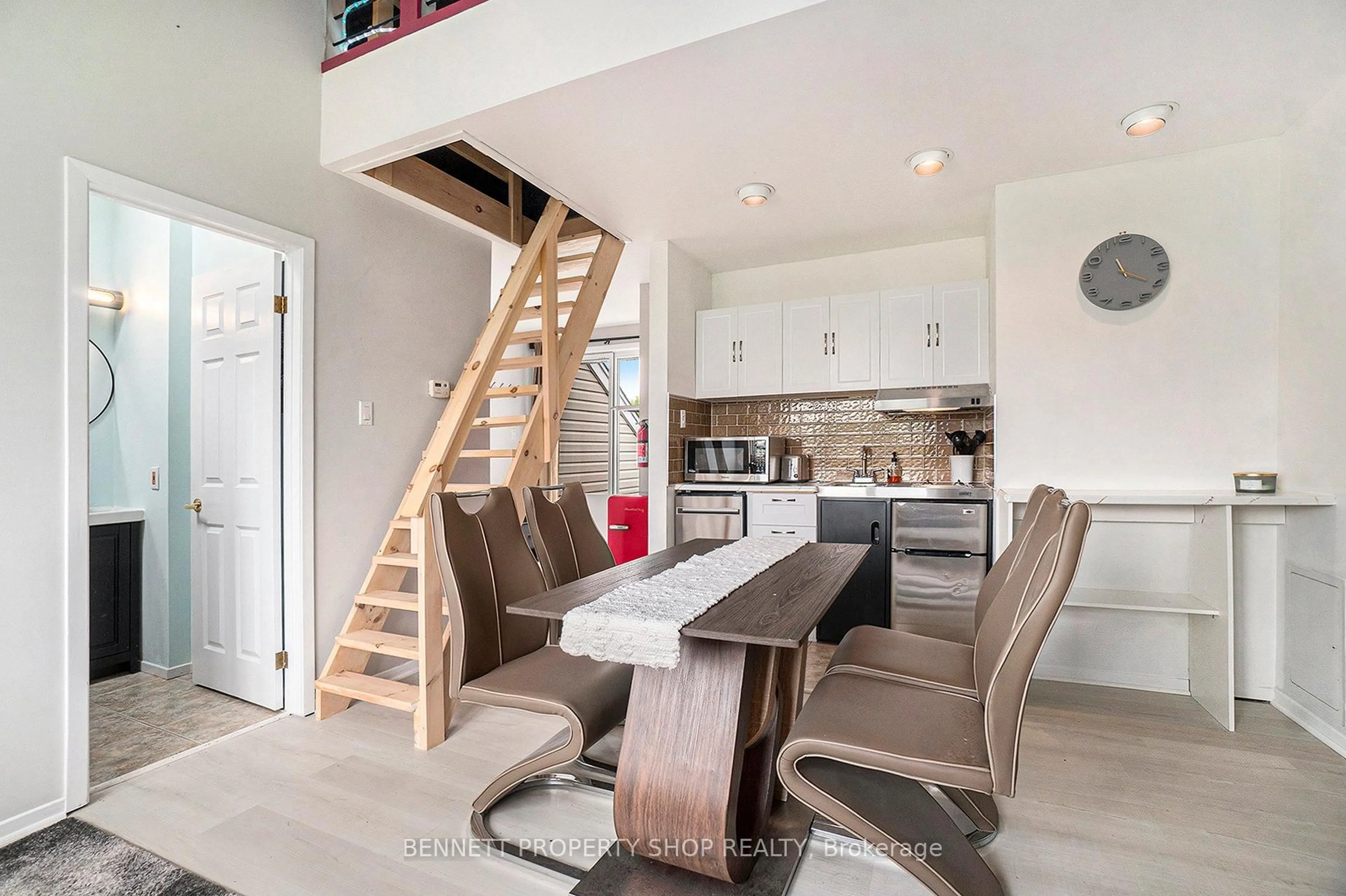 Open concept kitchen, unknown for 1036 Barryvale Rd #4D, Calabogie Ontario K0J 1H0