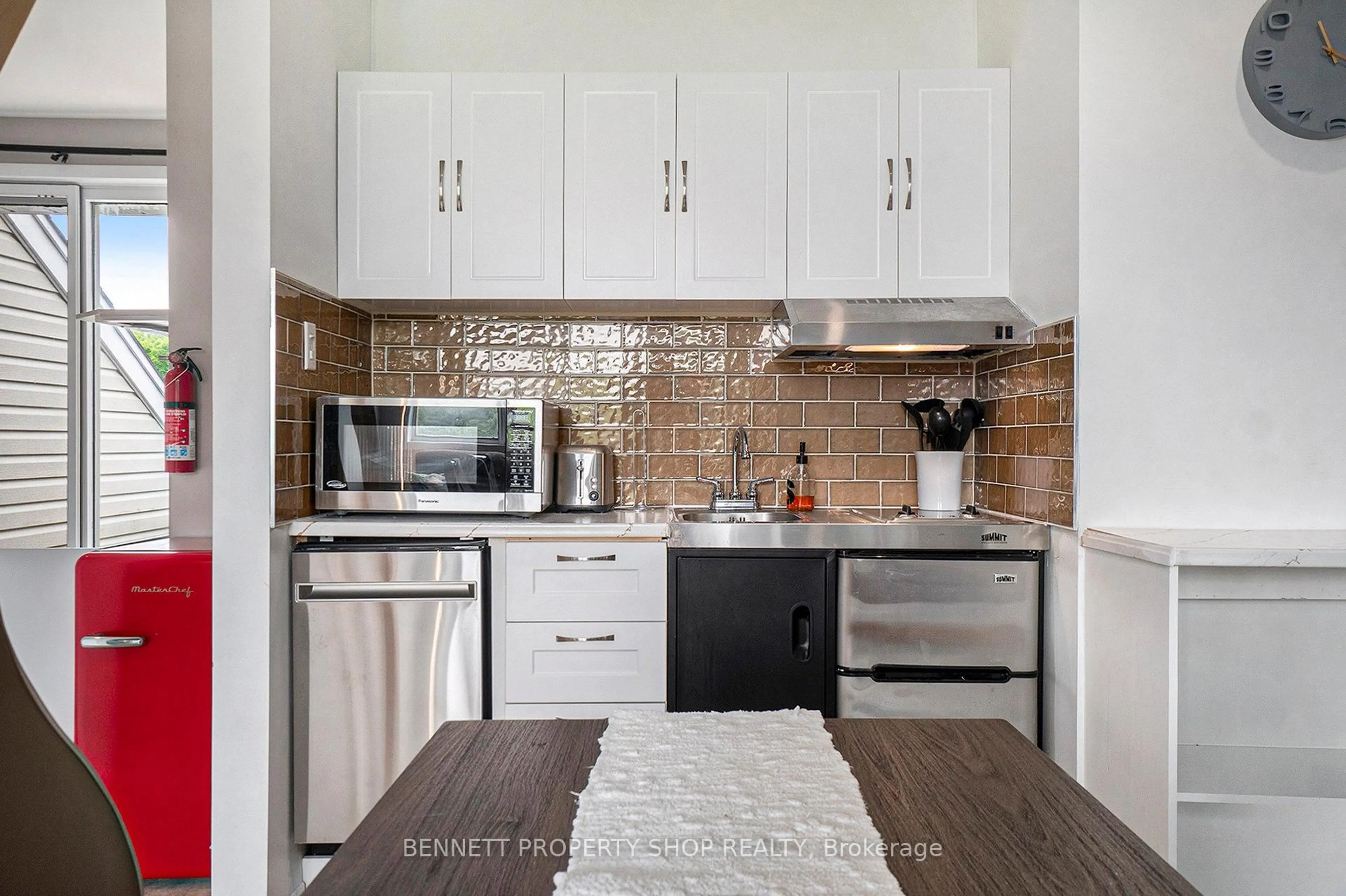 Contemporary kitchen, ceramic/tile floor for 1036 Barryvale Rd #4D, Calabogie Ontario K0J 1H0
