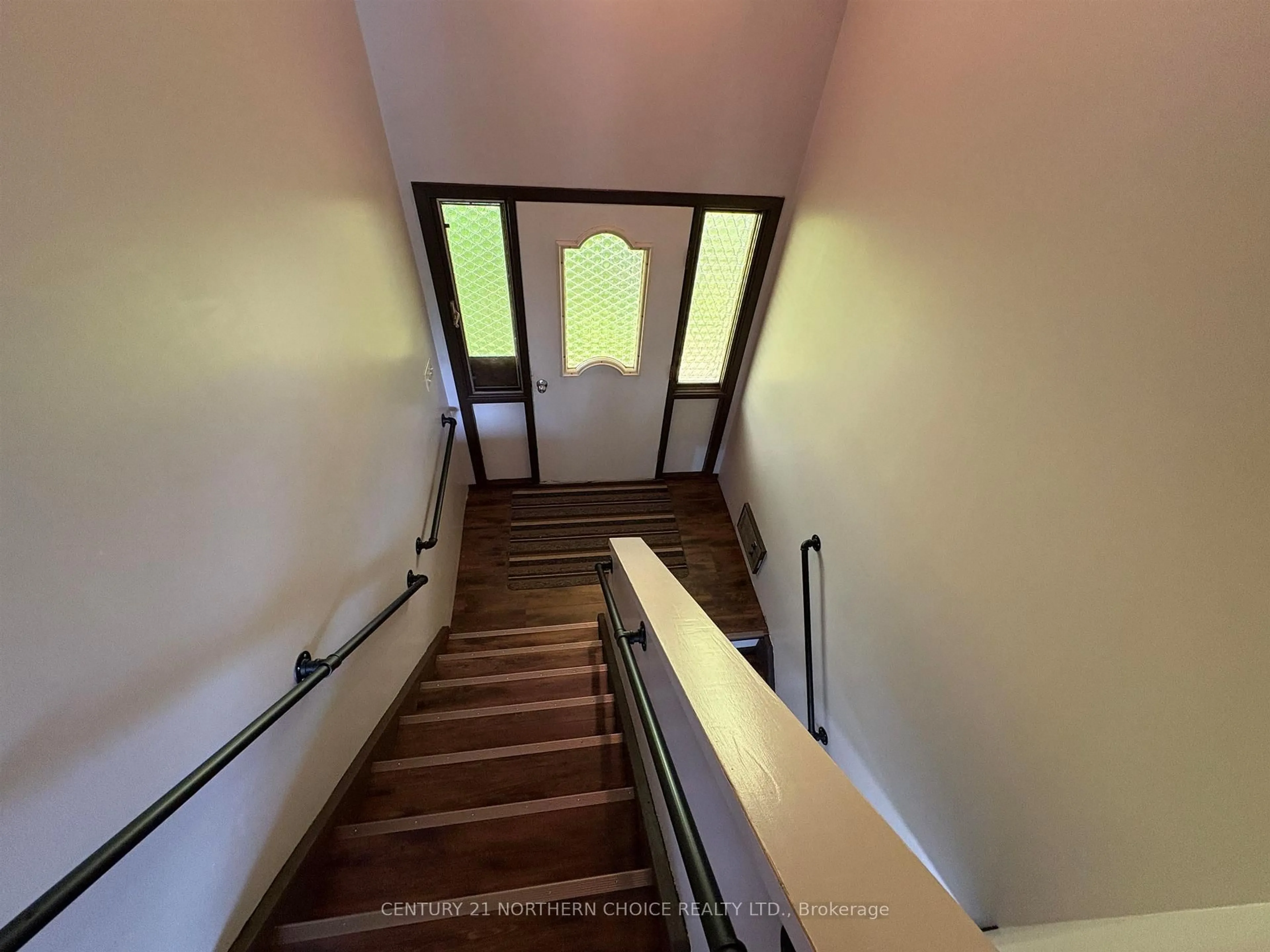 Stairs for 357 DANIEL Ave, Fort Frances Ontario P9A 3L5