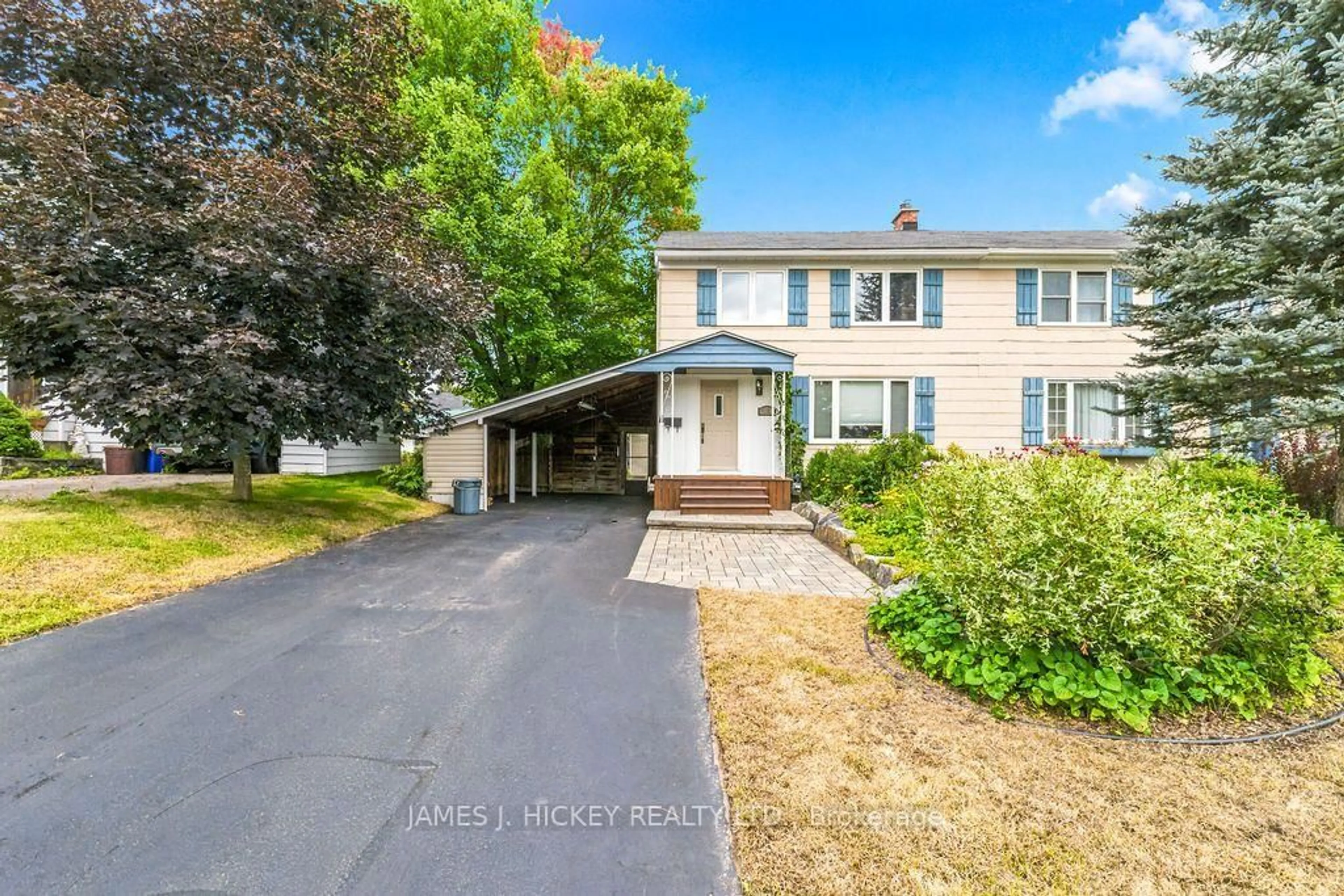 A pic from outside/outdoor area/front of a property/back of a property/a pic from drone, street for 18 Silvie St, Deep River Ontario K0J 1P0