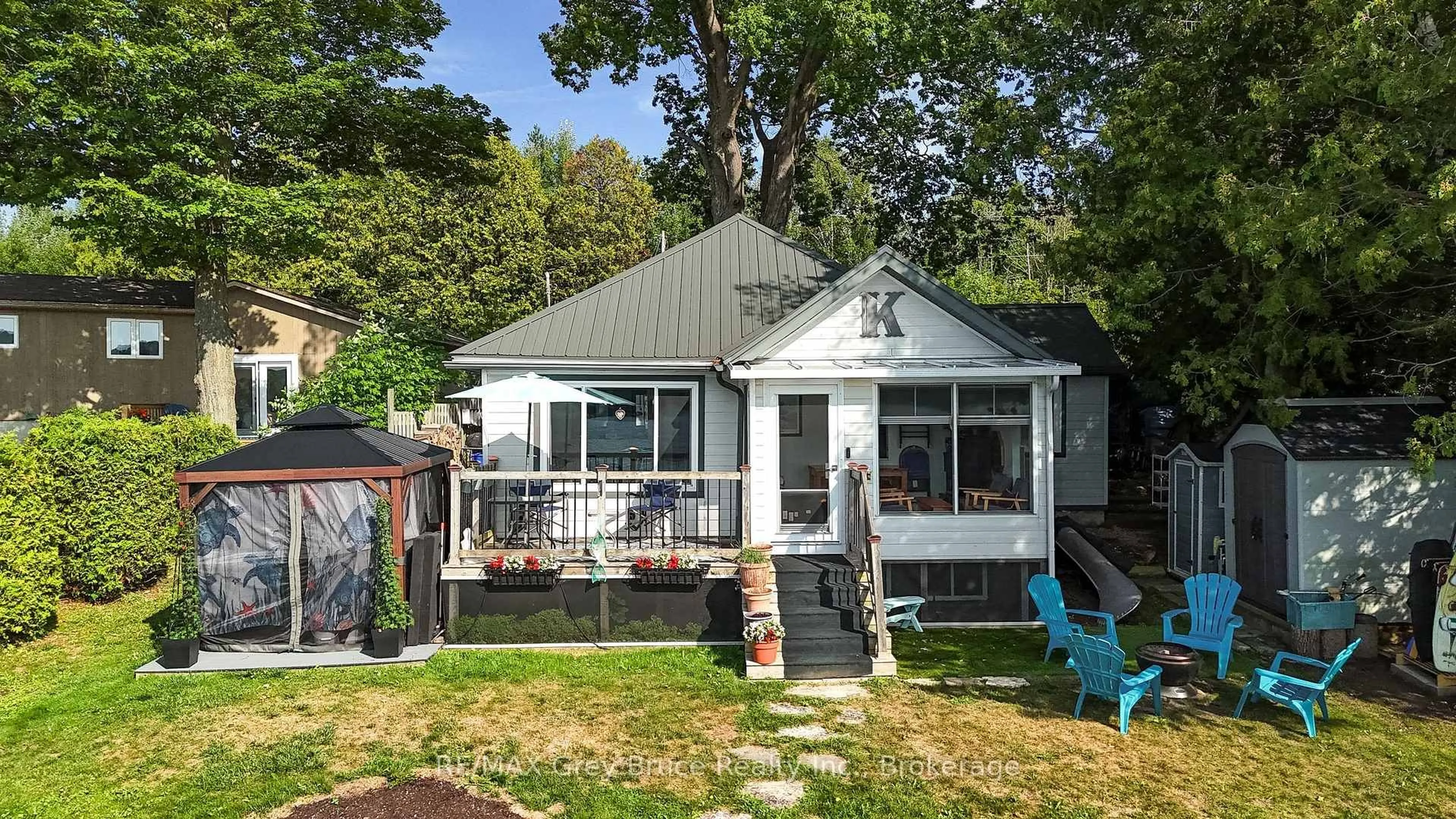 Patio, street for 38 Maple Dr, South Bruce Peninsula Ontario N0H 1A0