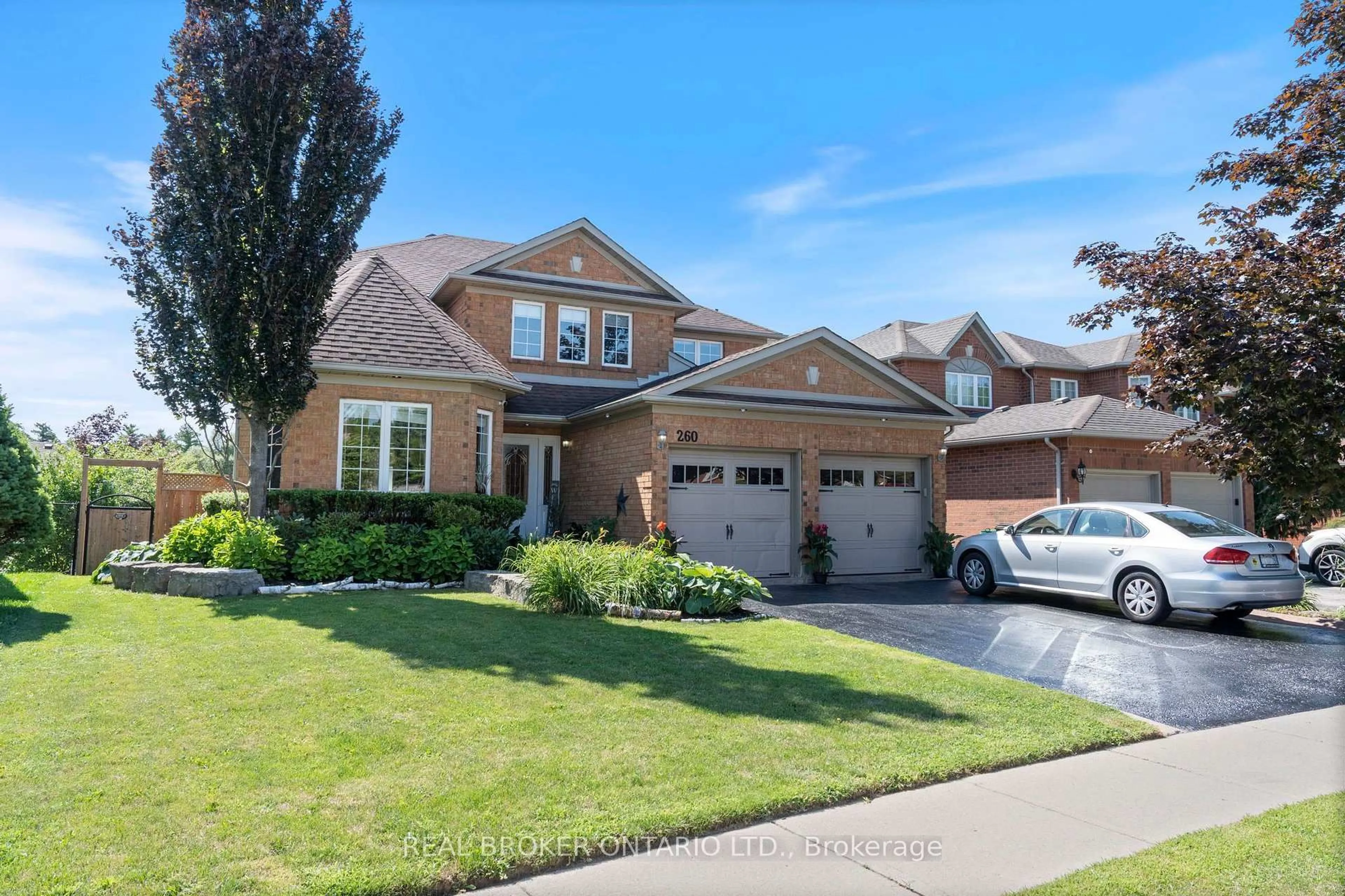 Home with brick exterior material, street for 260 Granite Hill Rd, Cambridge Ontario N1T 1X3
