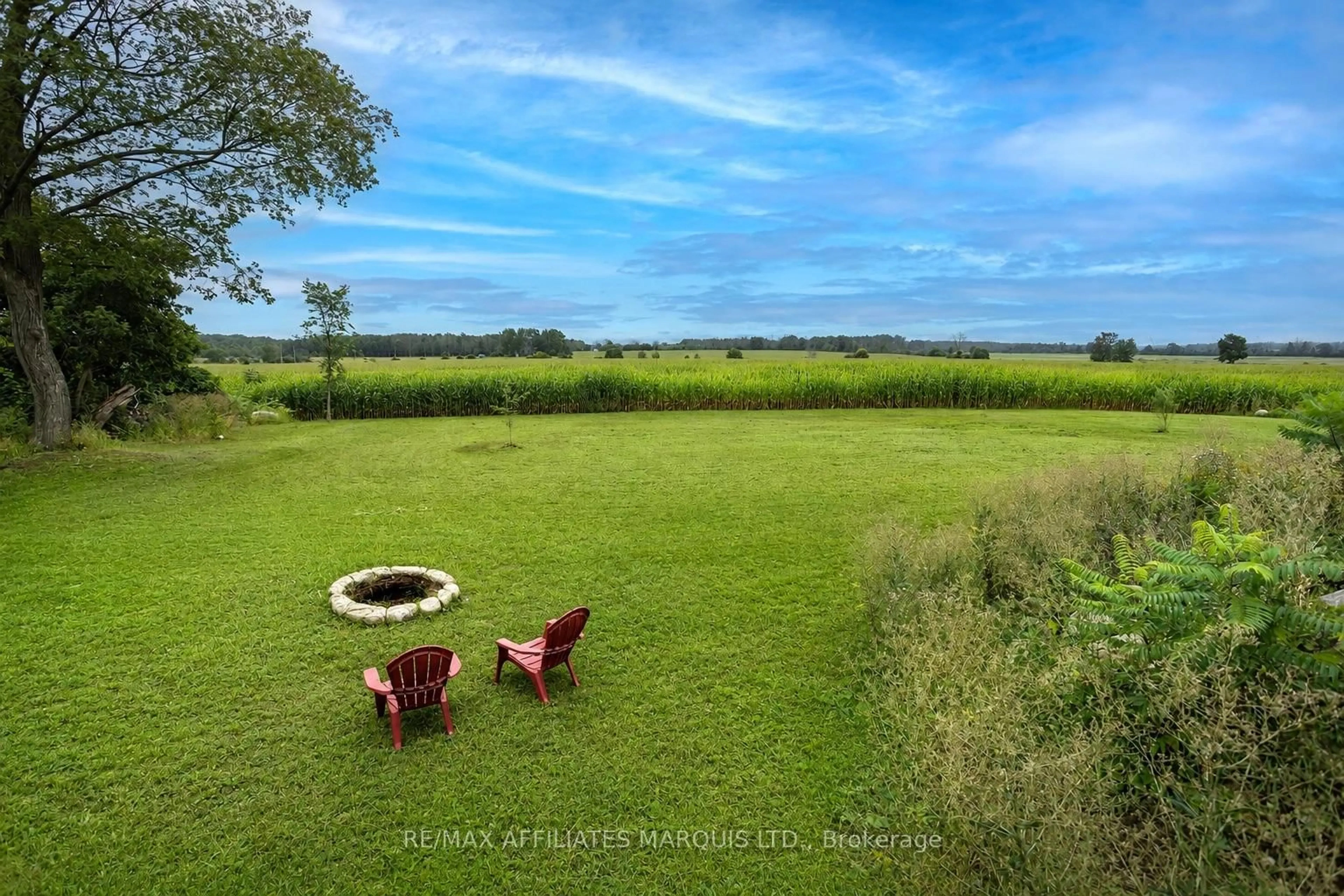 A pic from outside/outdoor area/front of a property/back of a property/a pic from drone, water/lake/river/ocean view for 12662 County Road 18 Rd, South Dundas Ontario K0C 2H0