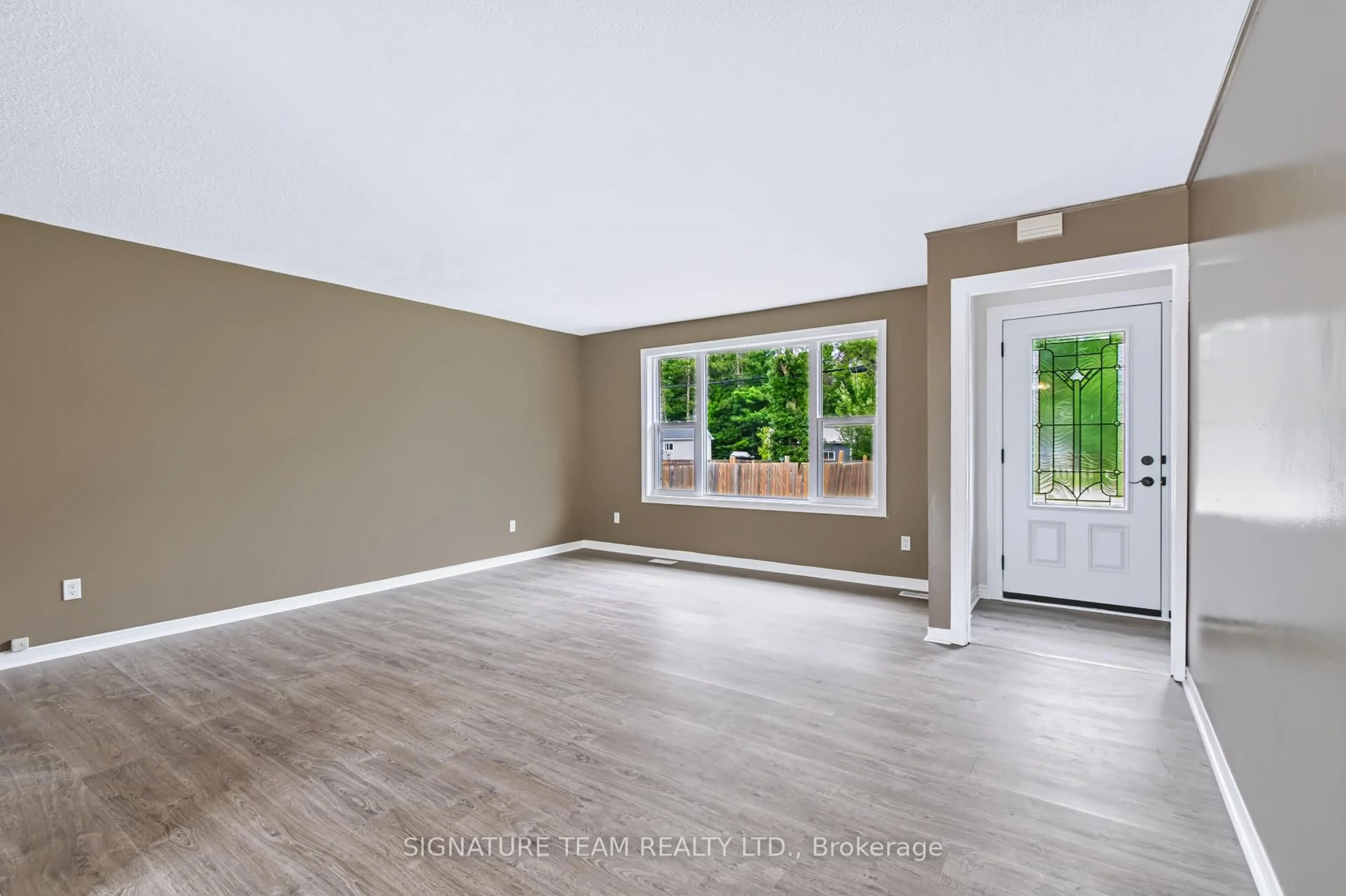 Unknown for 189 Schwanz Rd, Petawawa Ontario K8H 1Y6