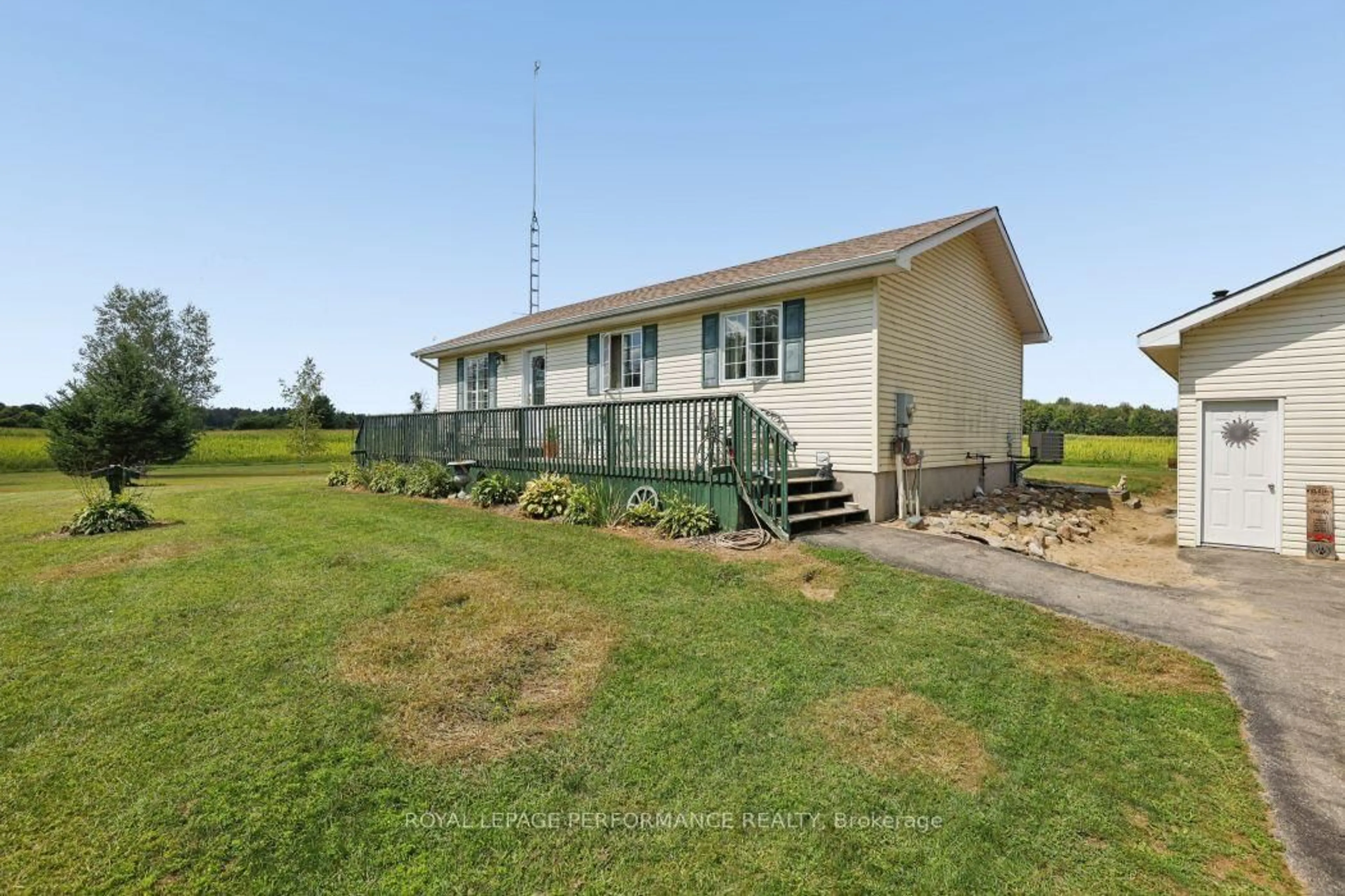 A pic from outside/outdoor area/front of a property/back of a property/a pic from drone, unknown for 10607 Pleasant Valley Rd, South Dundas Ontario K0E 1W0