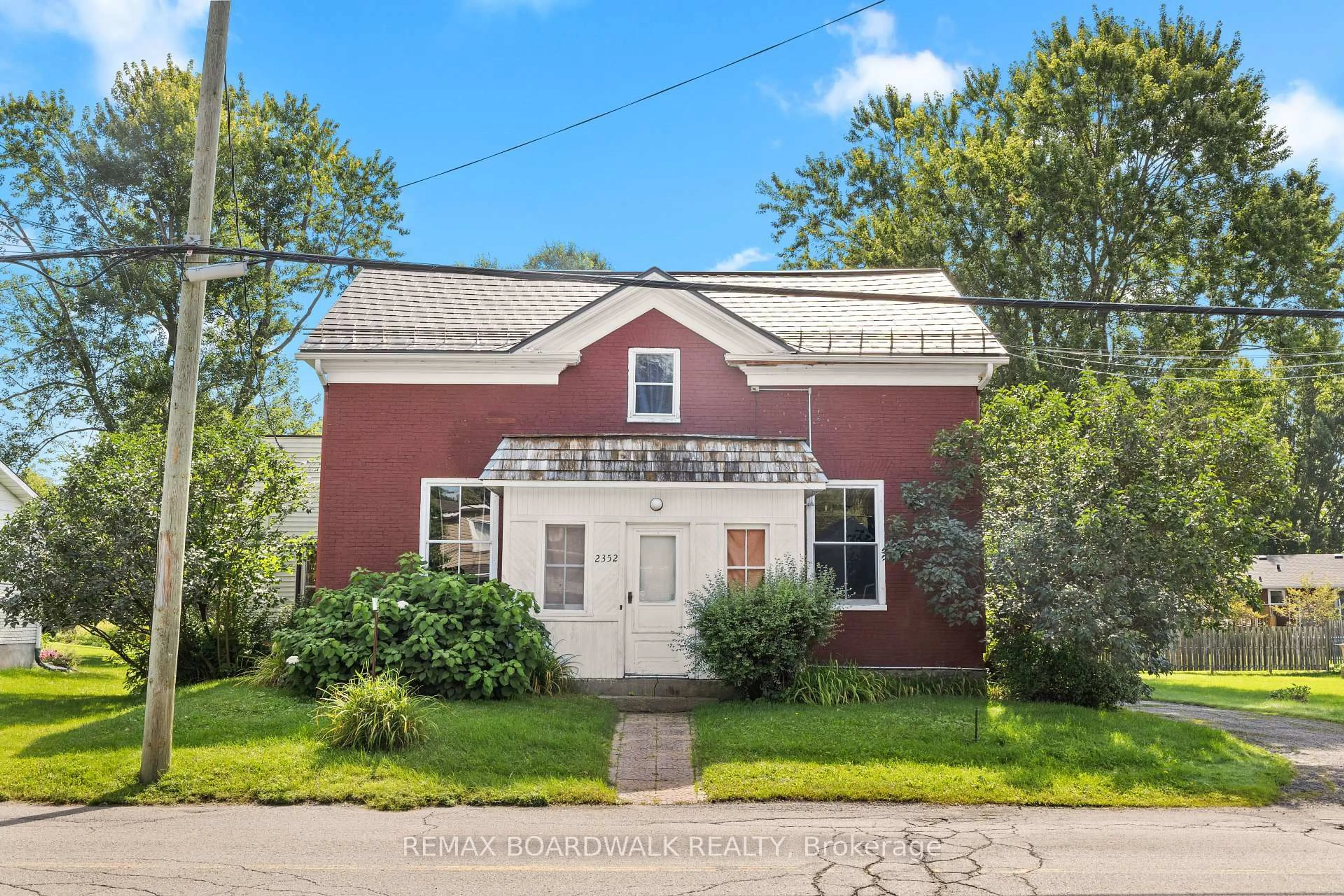 Home with brick exterior material, street for 2352 Church St, North Gower Ontario K0A 2T0