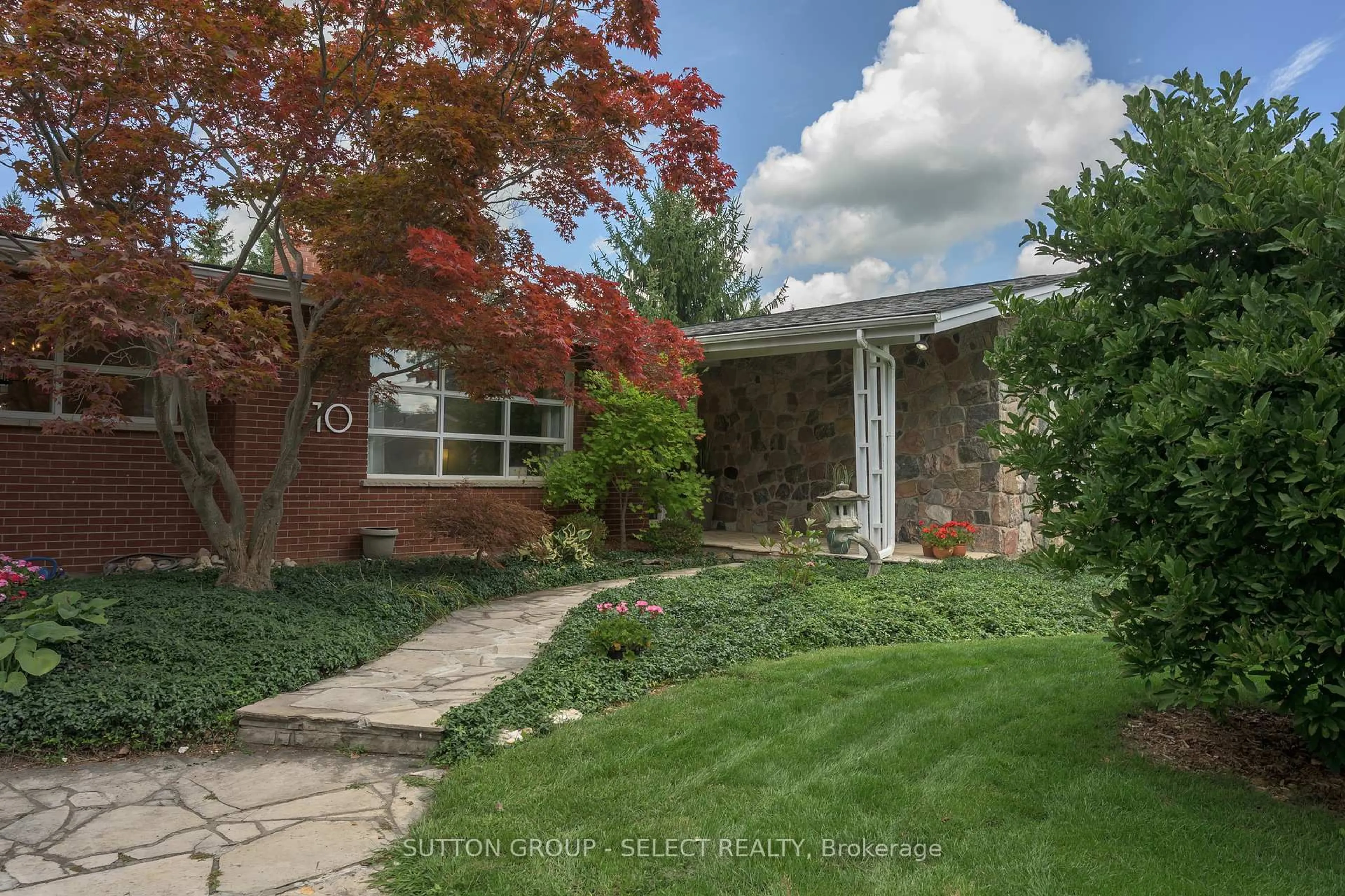 Unknown for 10 Northcrest Dr, London North Ontario N5X 3V8