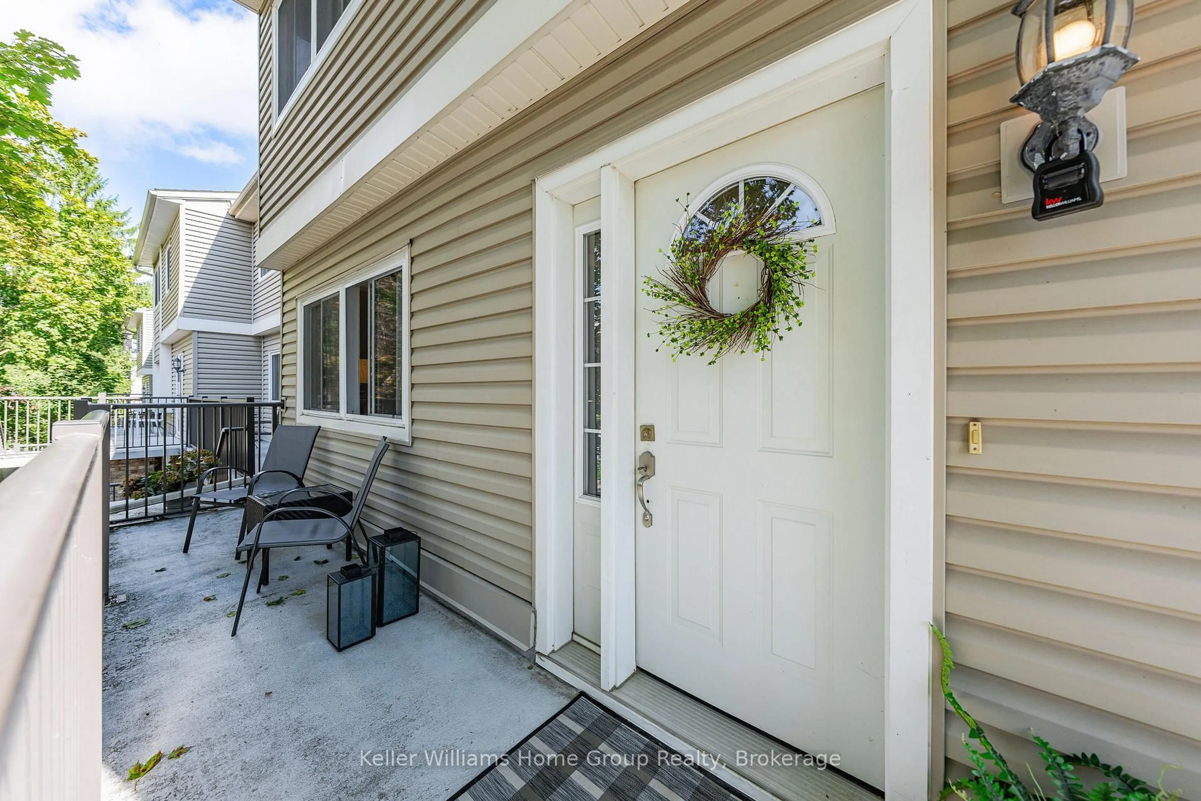 Indoor entryway for 295 Water St #153, Guelph Ontario N1G 2X5