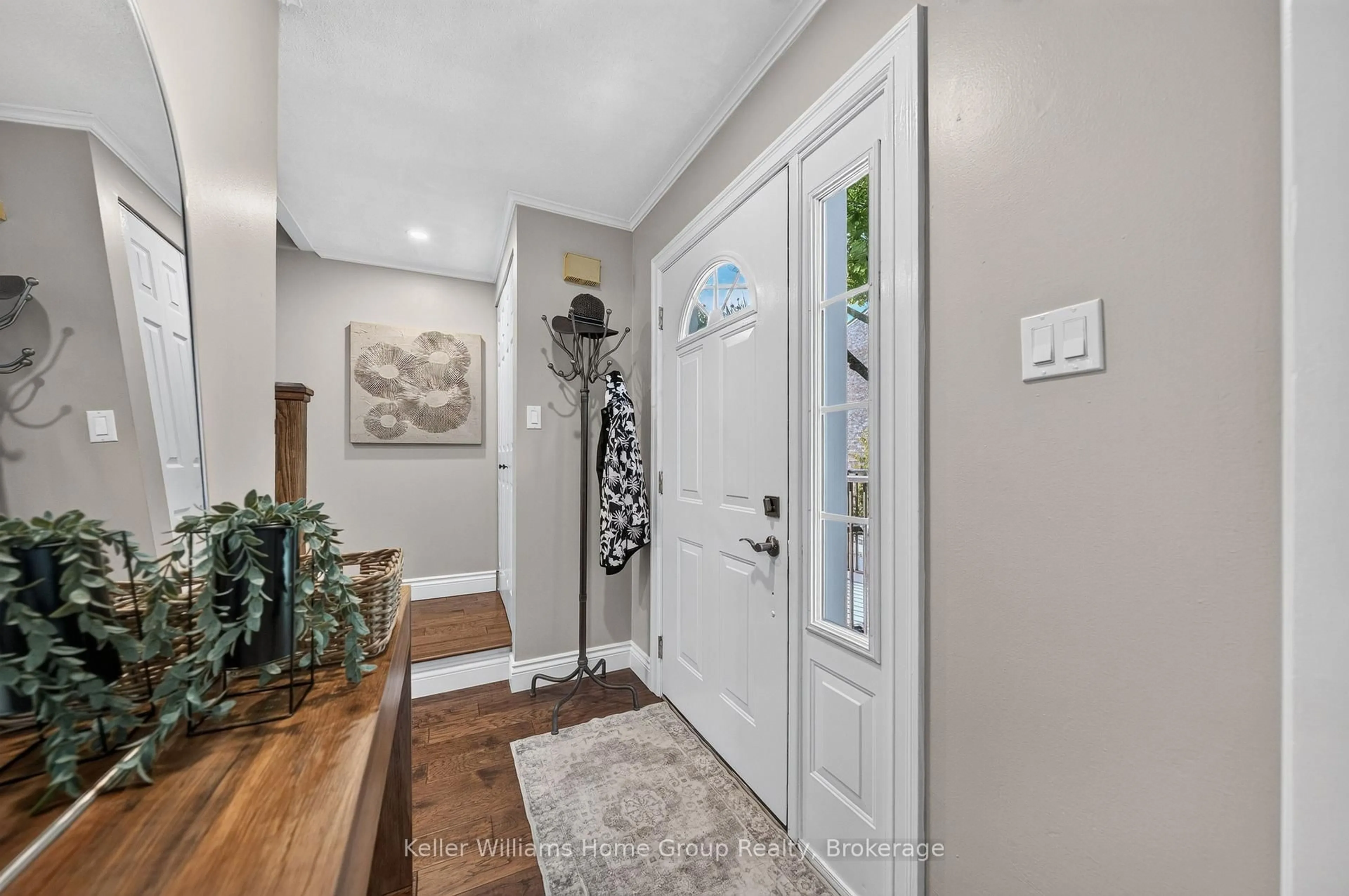 Indoor entryway for 295 Water St #153, Guelph Ontario N1G 2X5