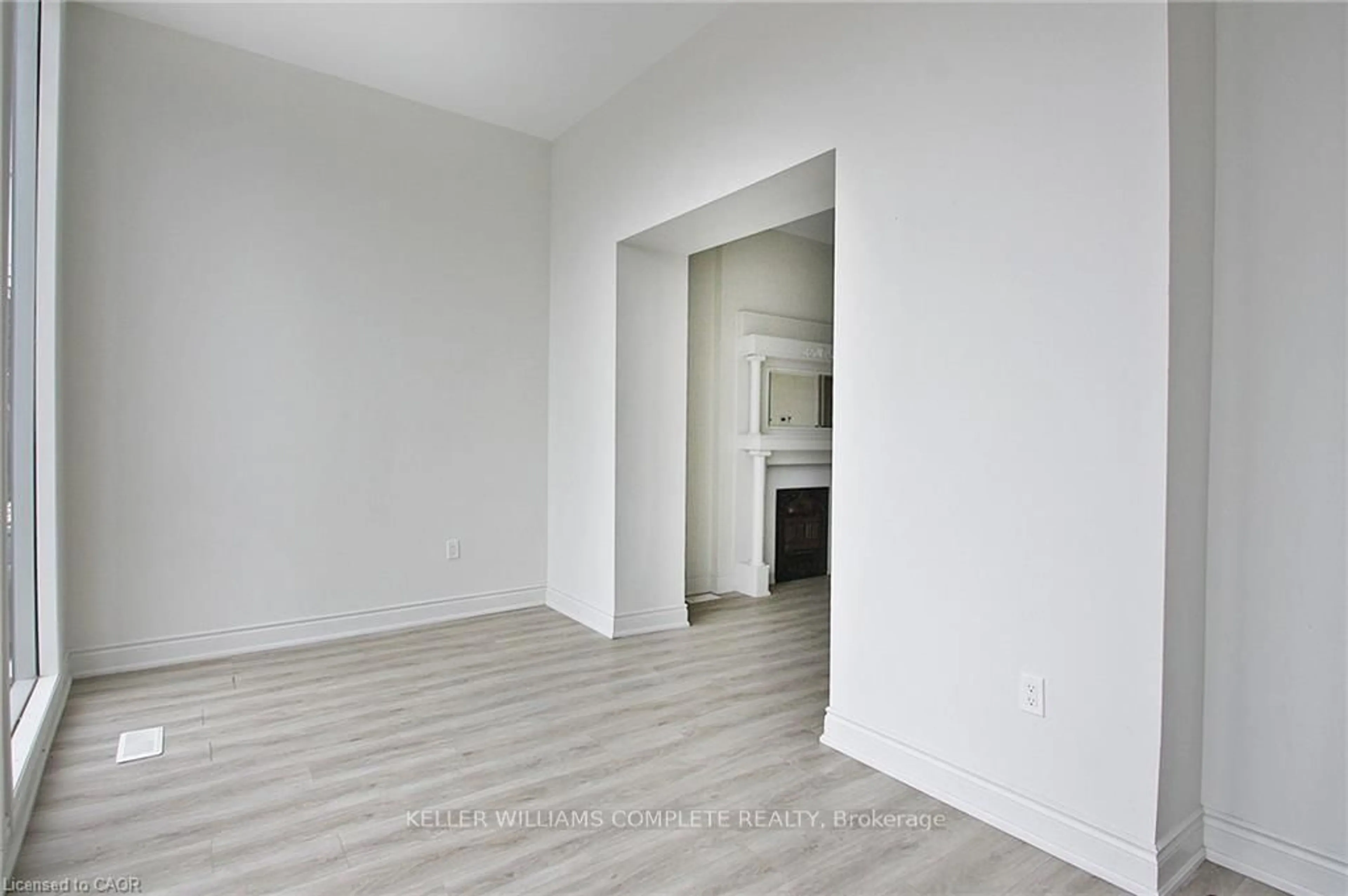 A pic of a room for 76 Wentworth St, Hamilton Ontario L8N 2Y9