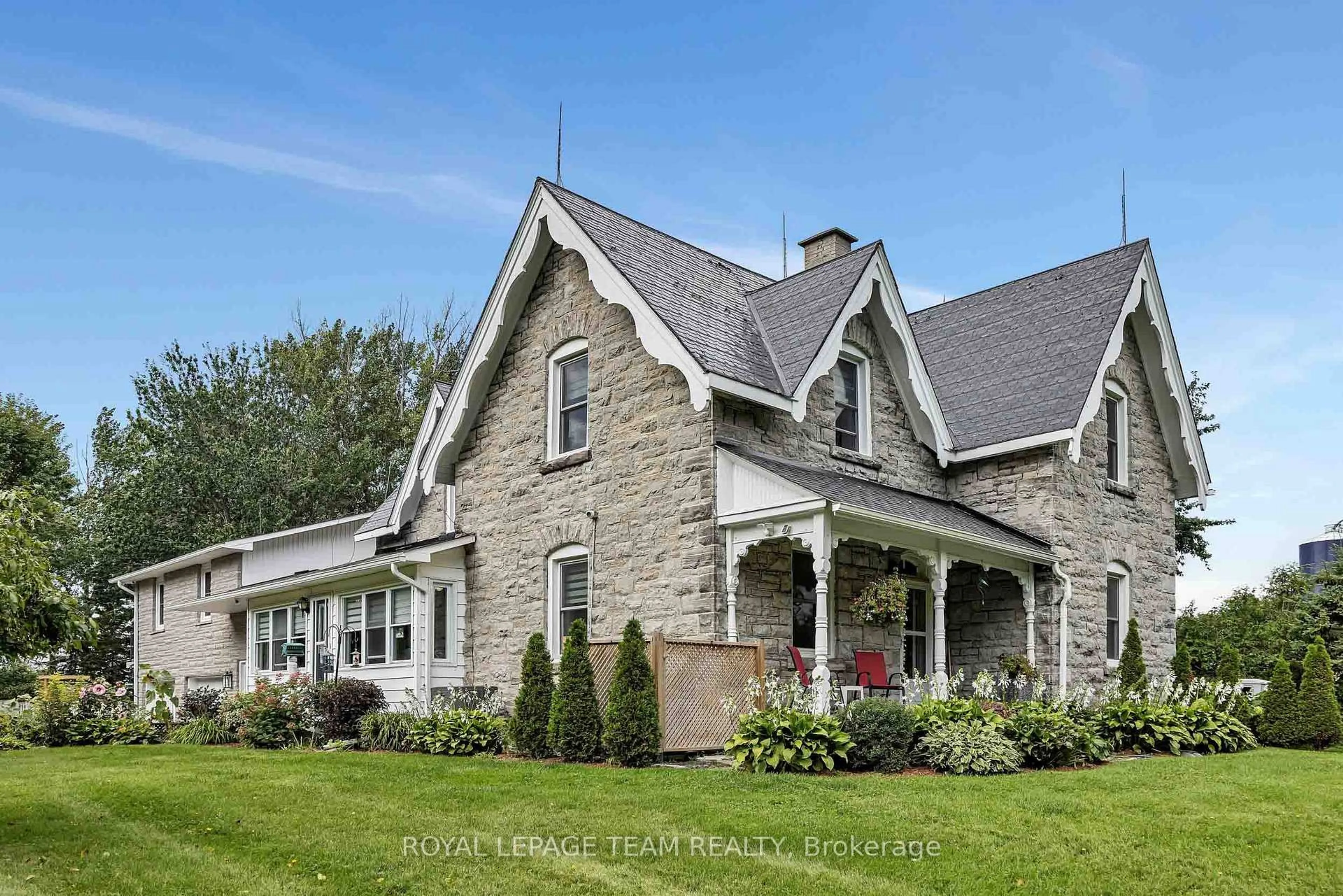 Home with brick exterior material, building for 5961 Old Richmond Rd, Richmond Ontario K0A 2Z0
