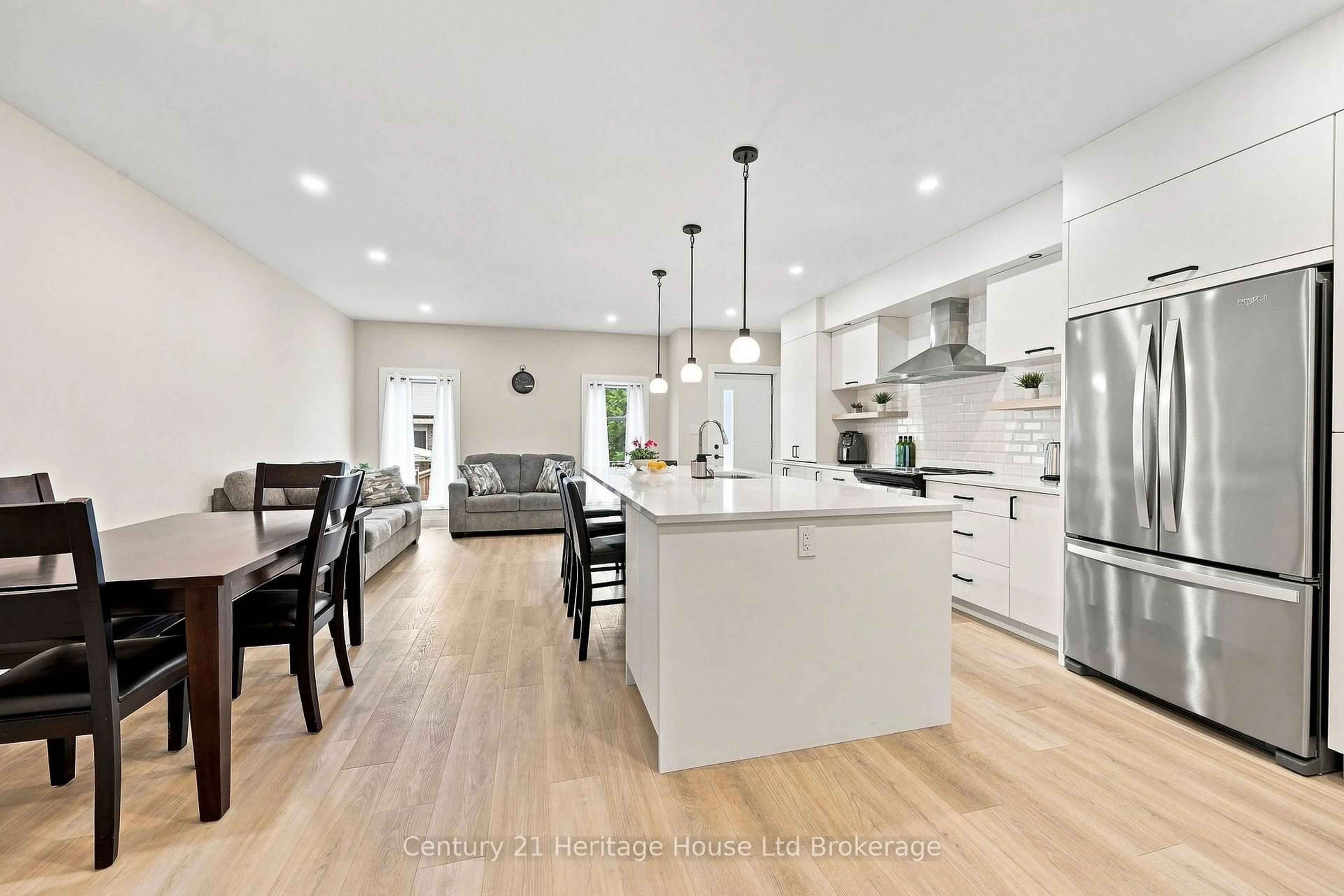 Open concept kitchen, unknown for 361 Quarter Town Line #1102, Tillsonburg Ontario N5G 0K2