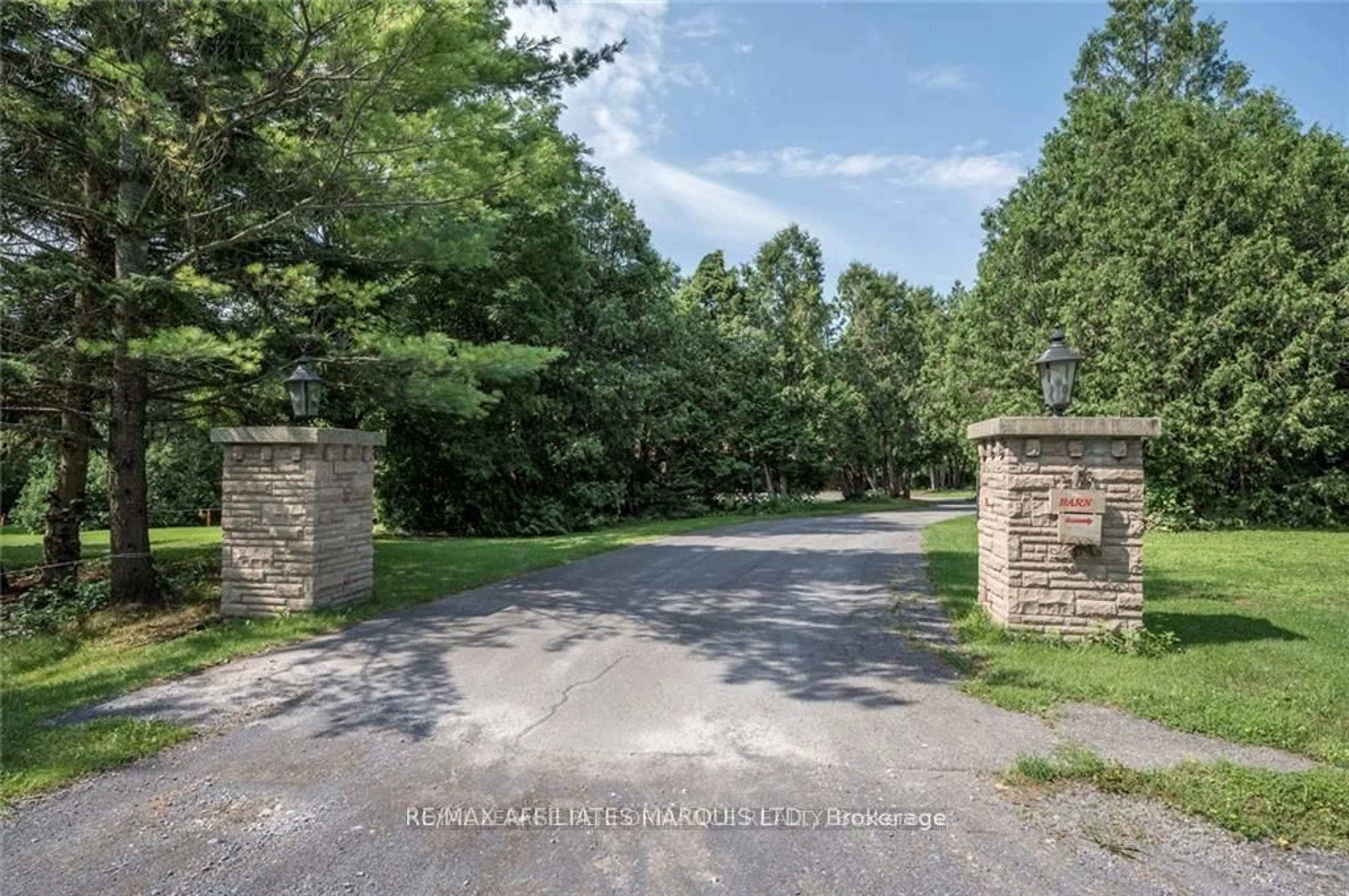 A pic from outside/outdoor area/front of a property/back of a property/a pic from drone, unknown for 4466 County 34 Rd, South Glengarry Ontario K0C 1L0