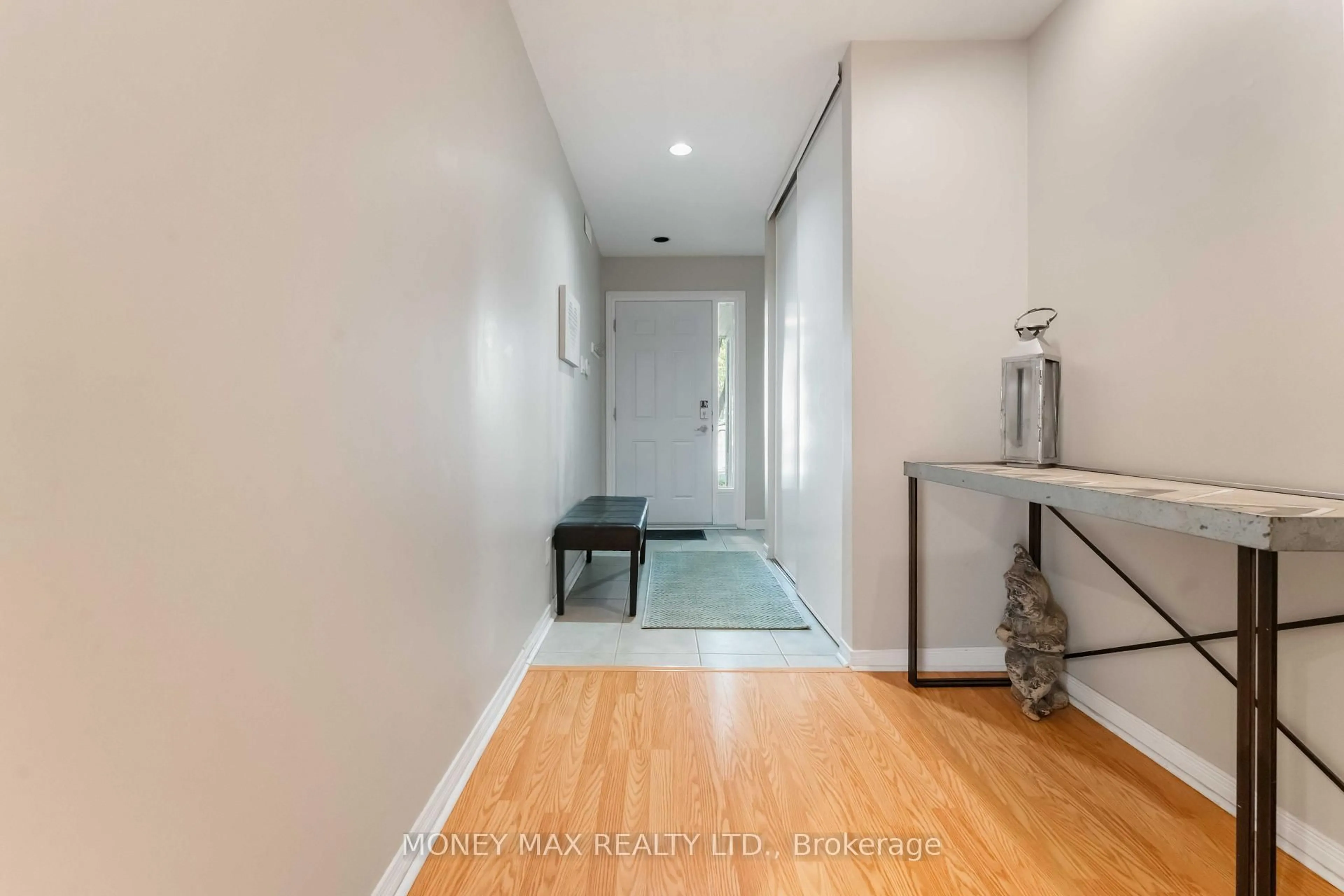 Indoor entryway for 7 Forsyth Lane #4, Nepean Ontario K2H 9H1