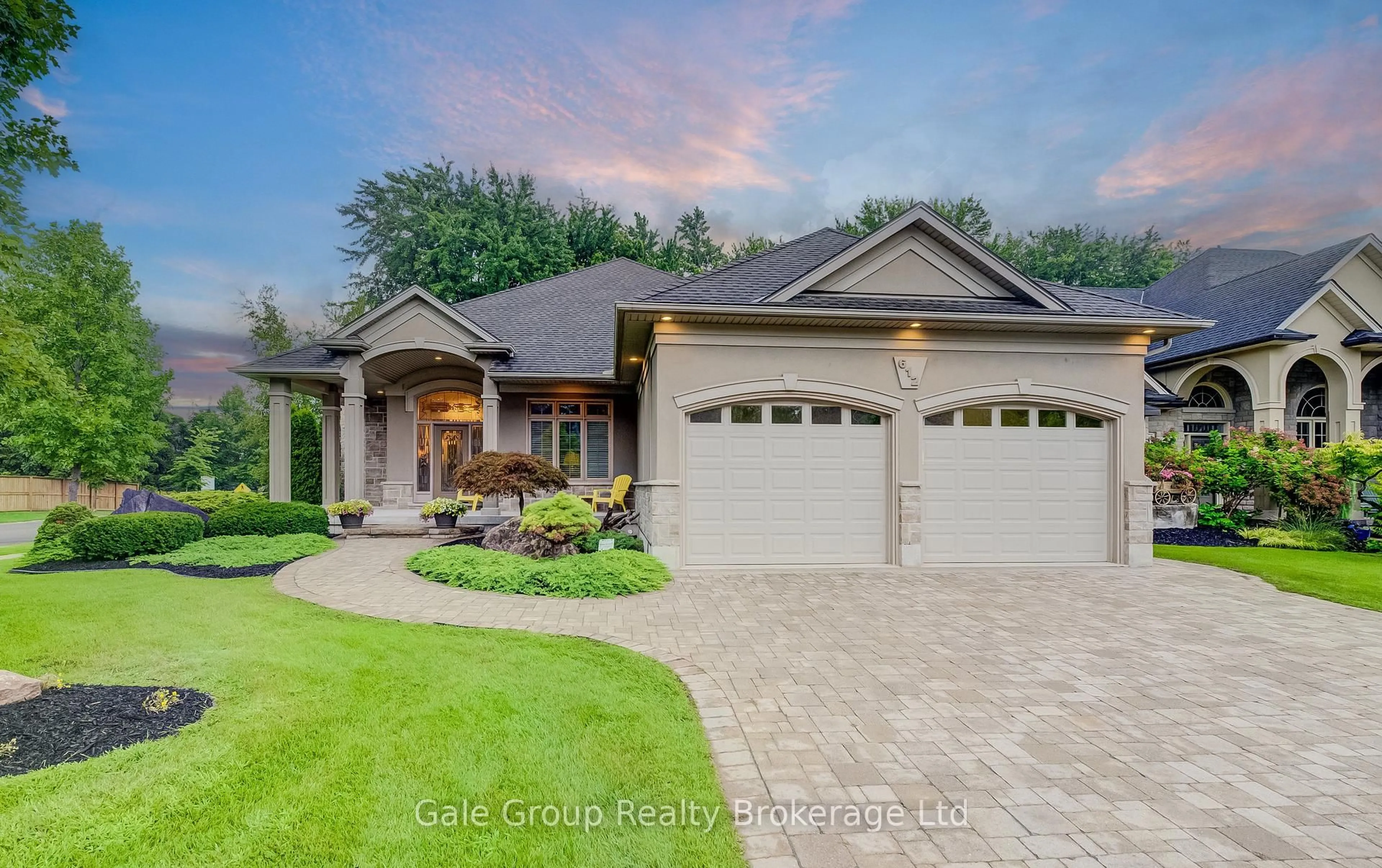 Home with brick exterior material, unknown for 612 Lakeview Dr, Woodstock Ontario N4T 0A5